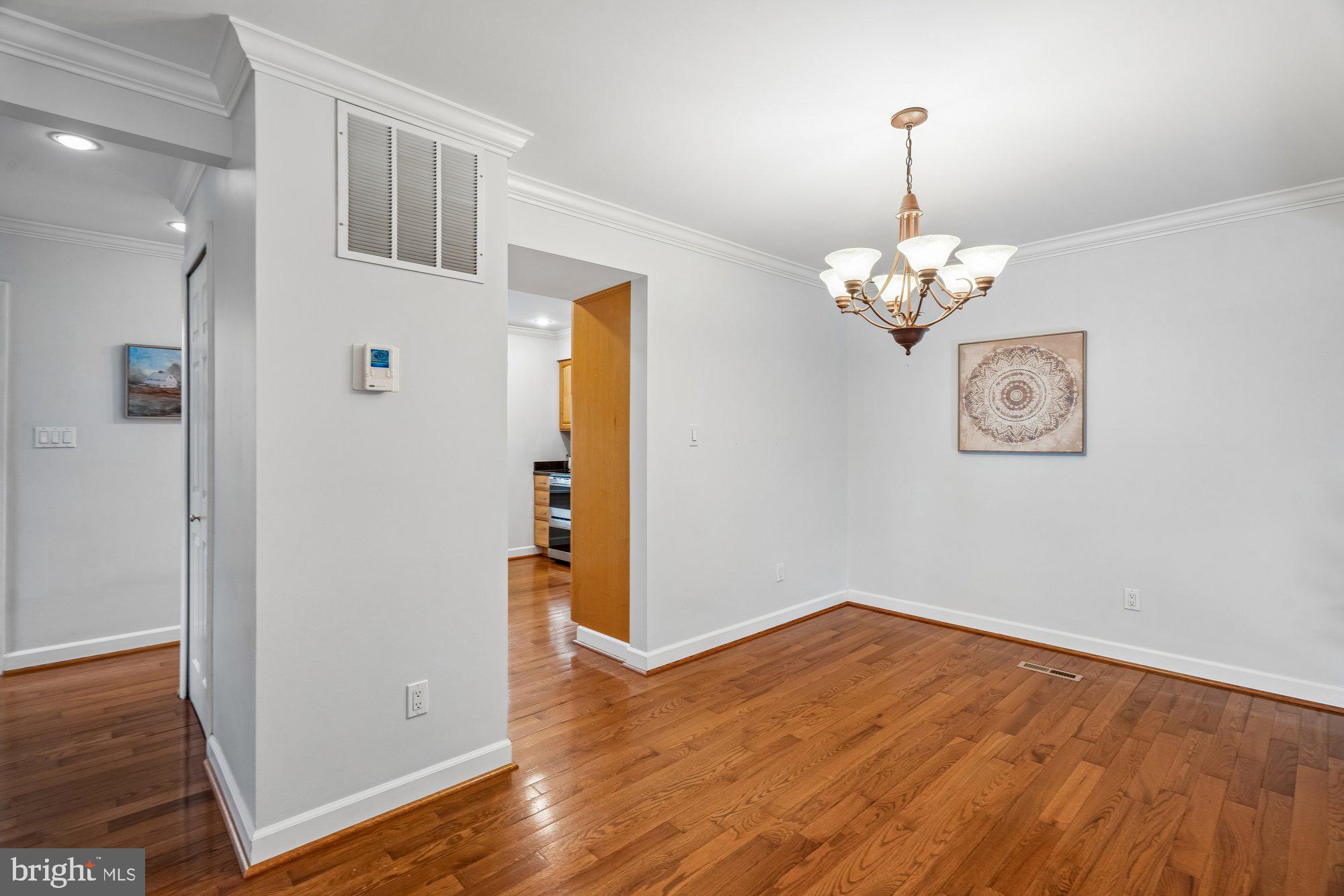 GOVERNORS LANDING - Residential