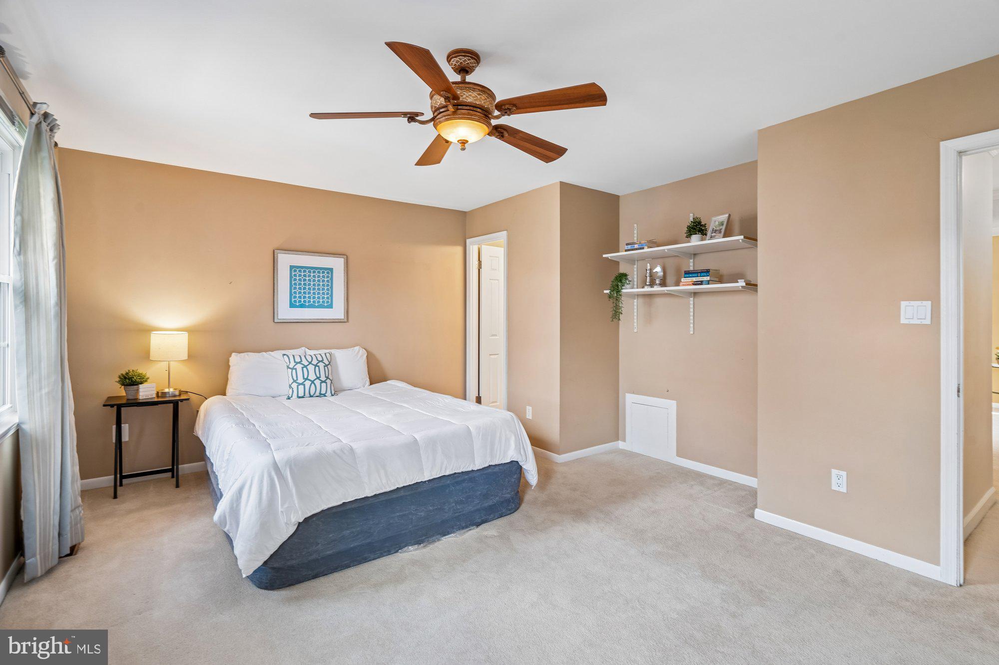 GOVERNORS LANDING - Residential