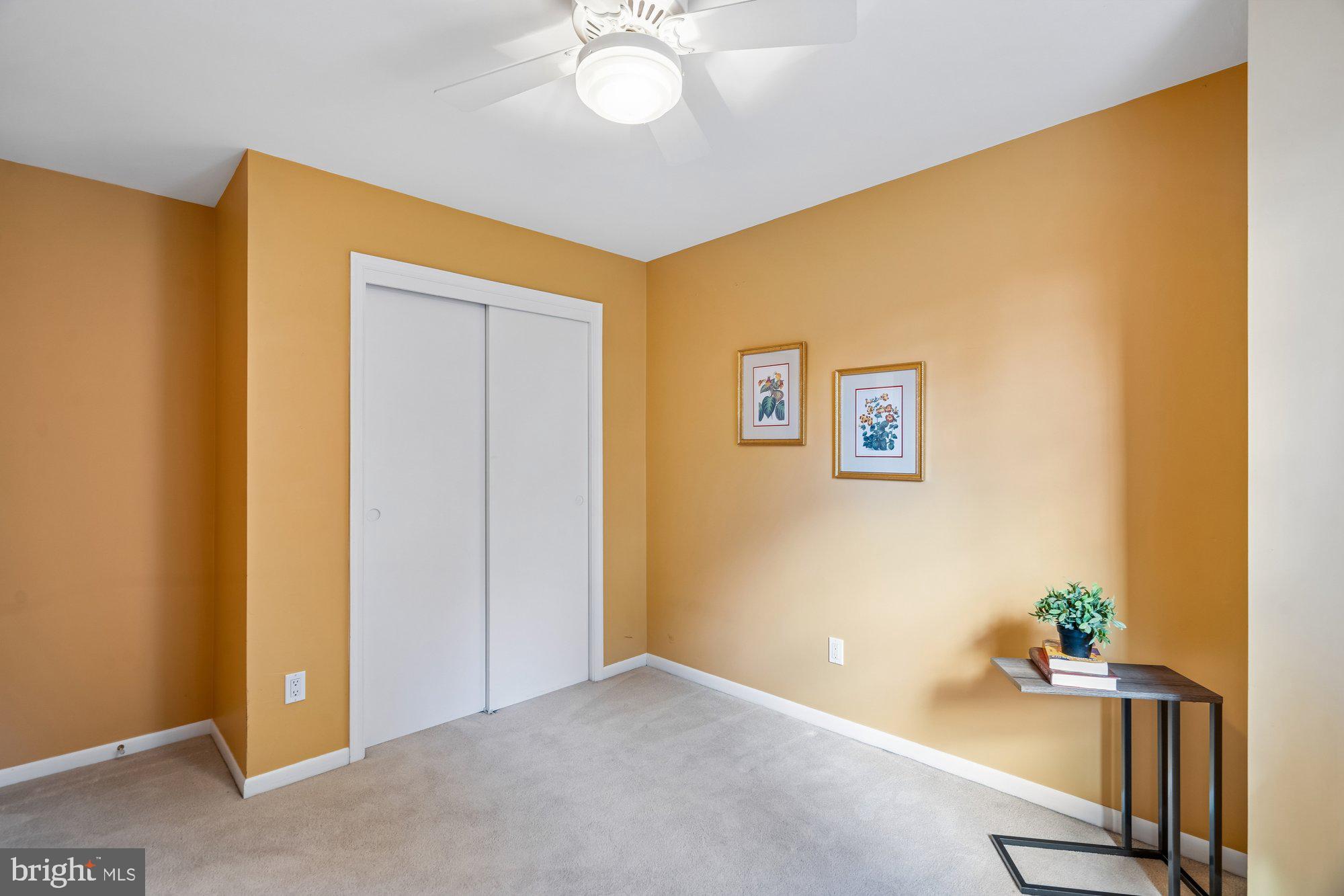 GOVERNORS LANDING - Residential