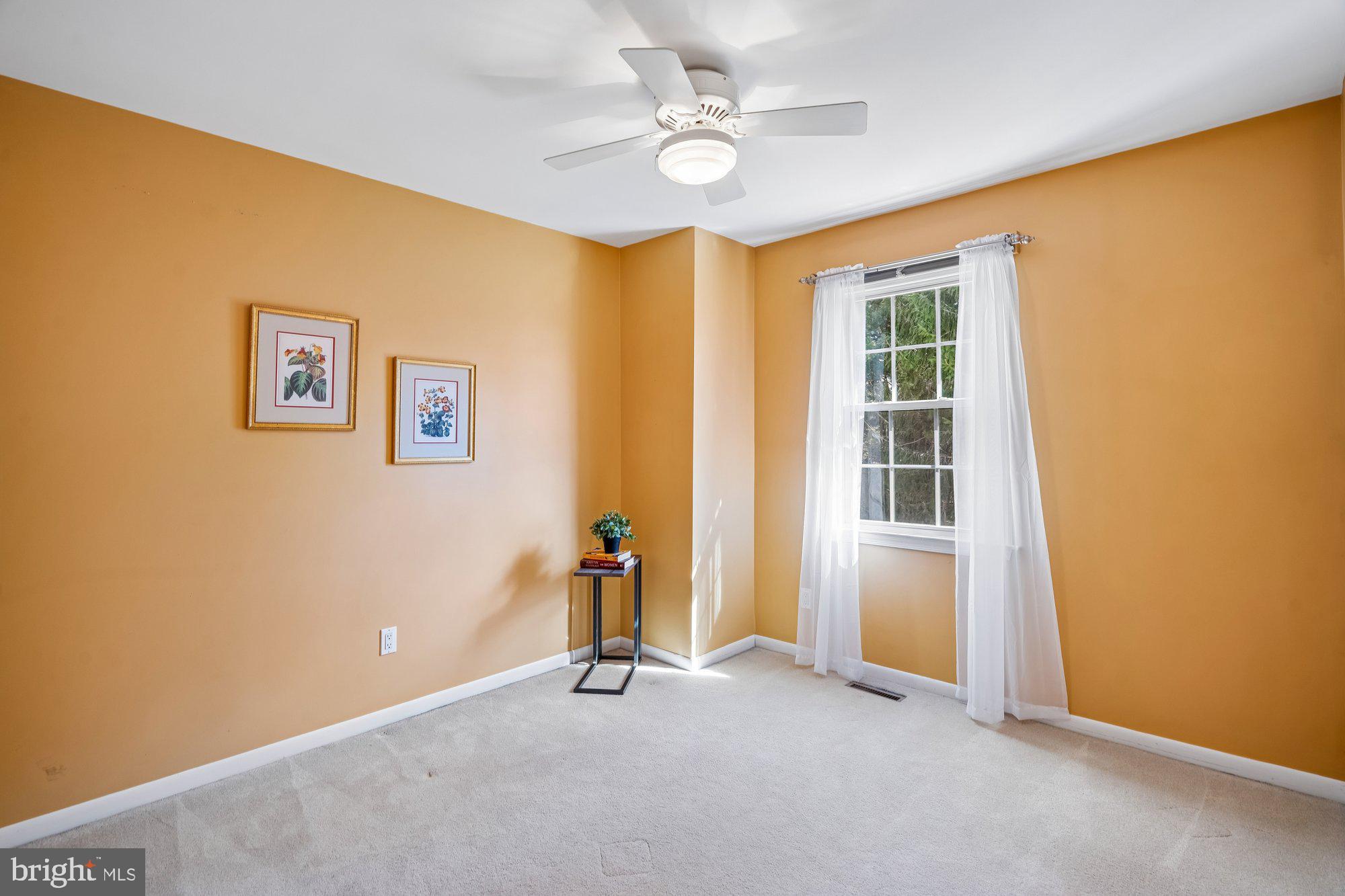 GOVERNORS LANDING - Residential