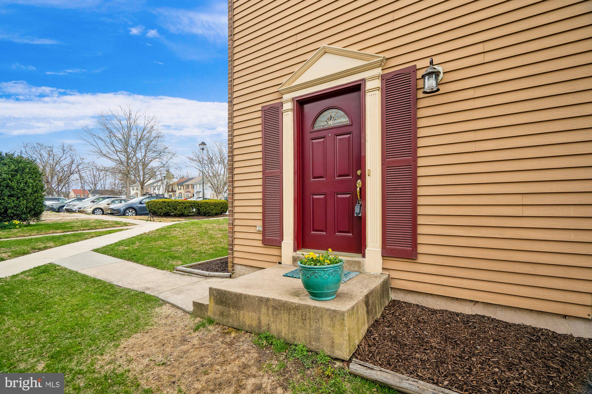 GOVERNORS LANDING - Residential