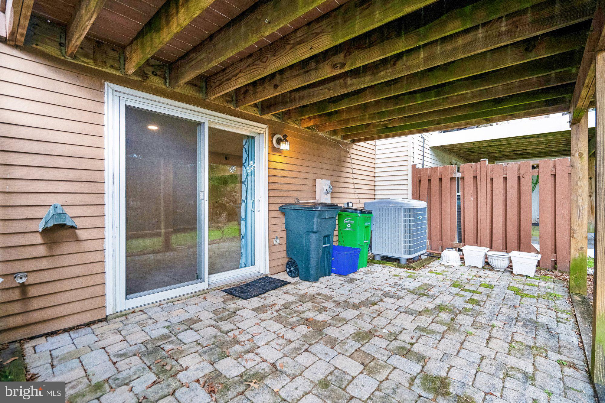 GOVERNORS LANDING - Residential