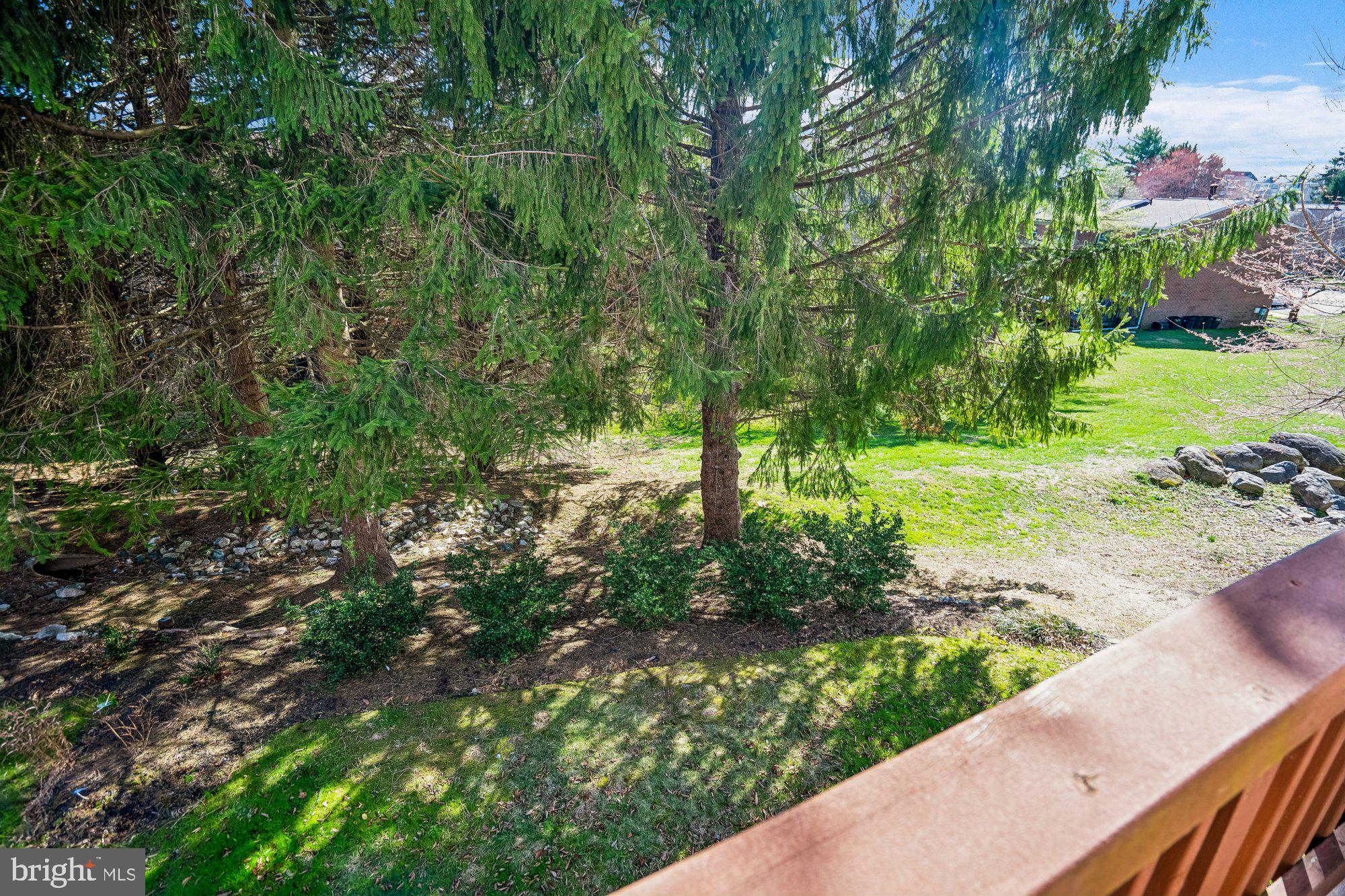 GOVERNORS LANDING - Residential