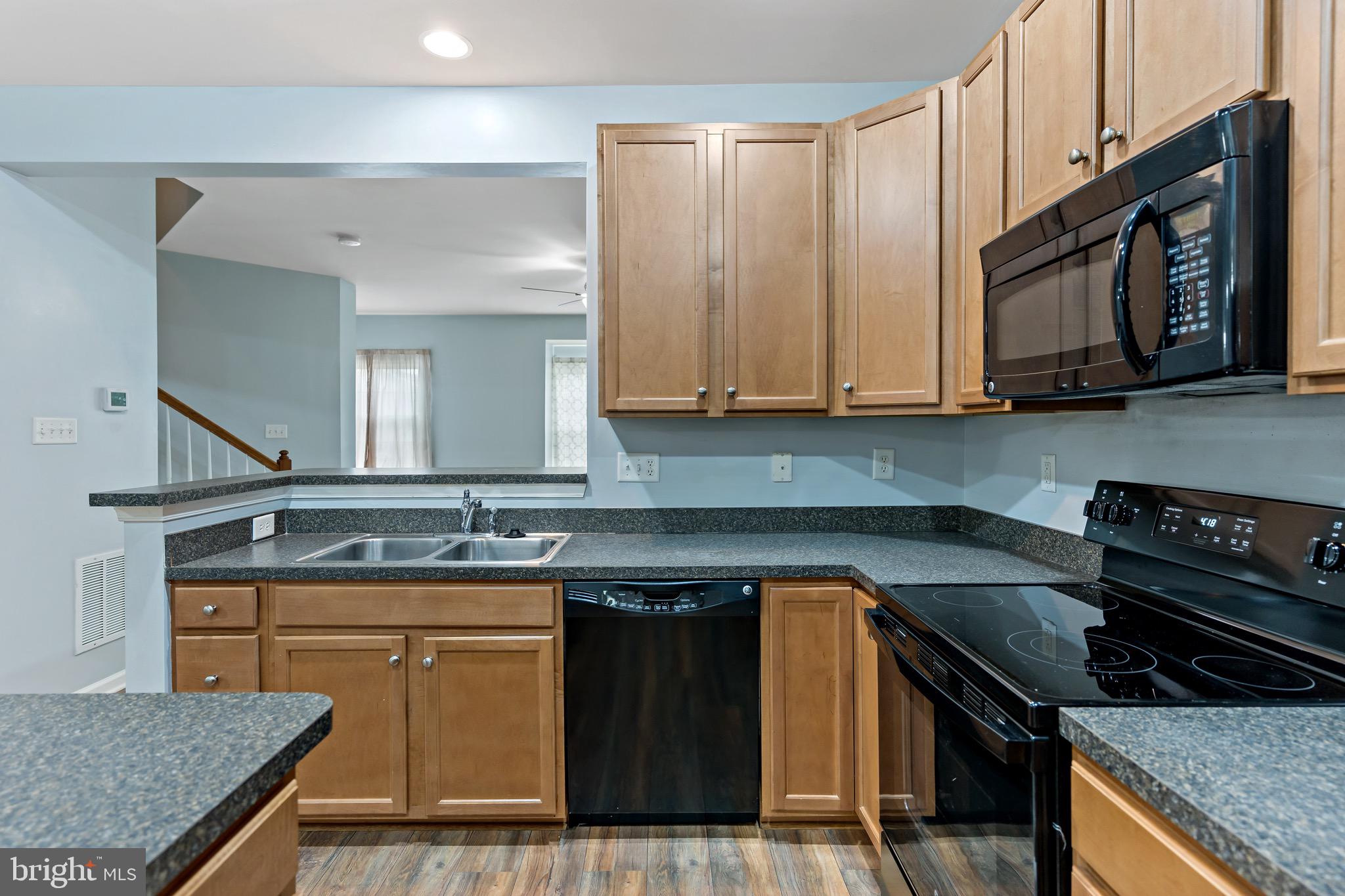 BROOKFIELD ON THE POTOMAC - Residential Lease