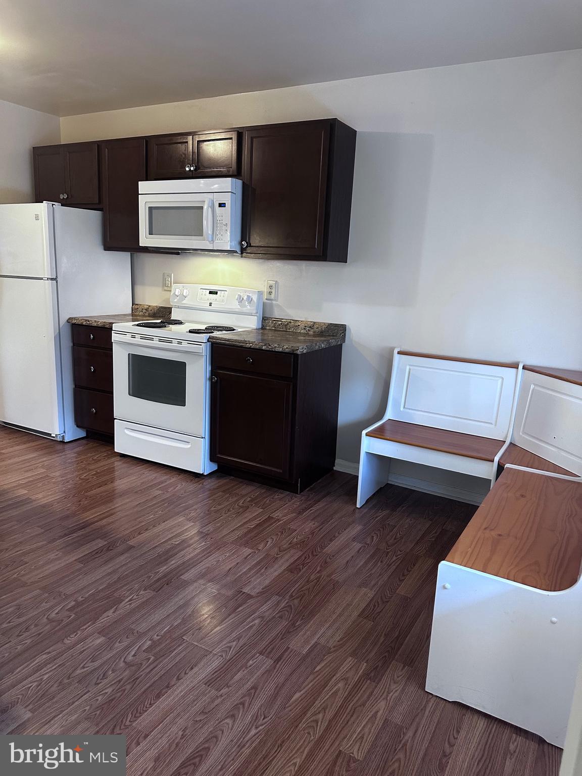 PARK SQUARE - Residential