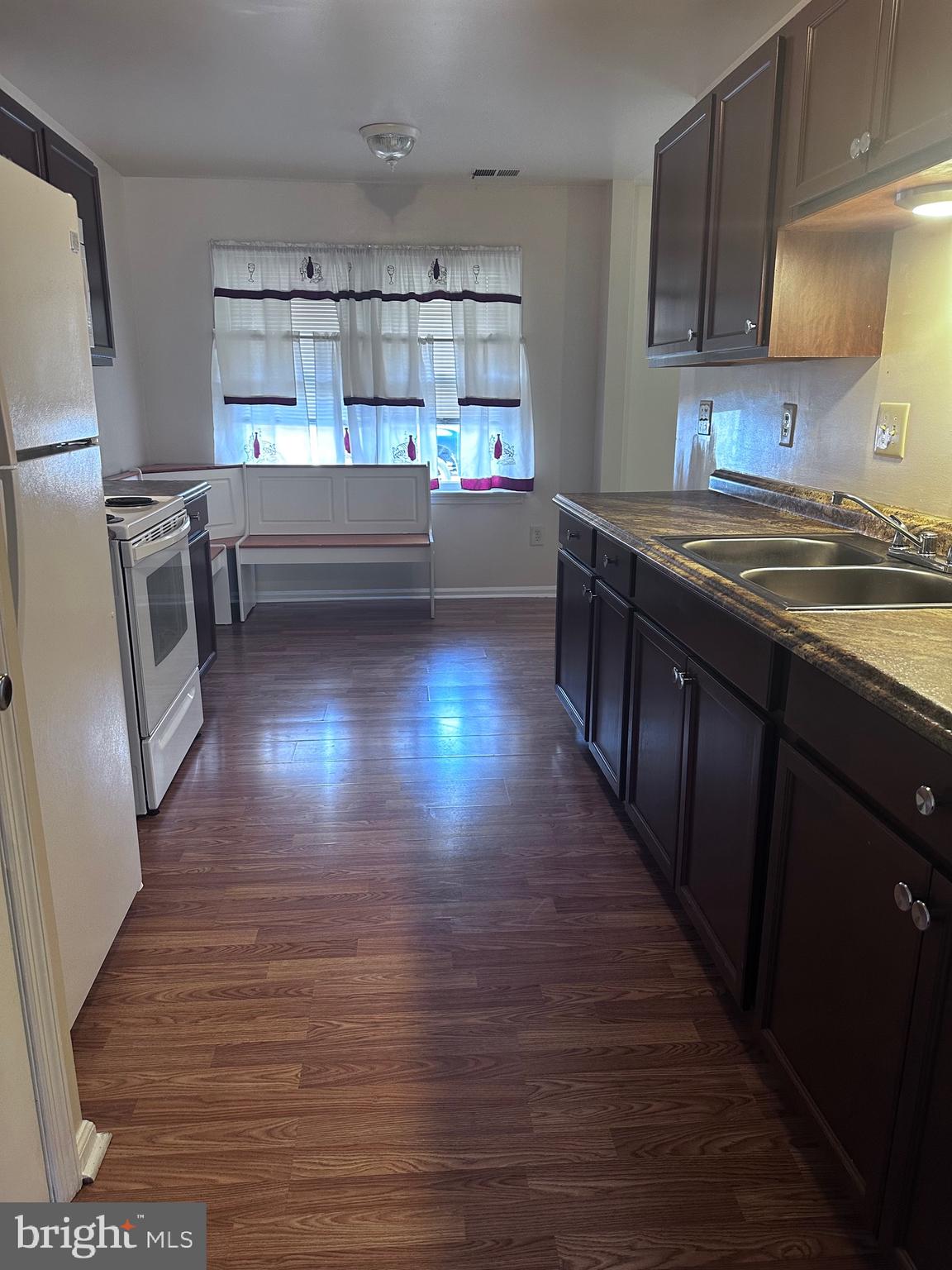 PARK SQUARE - Residential