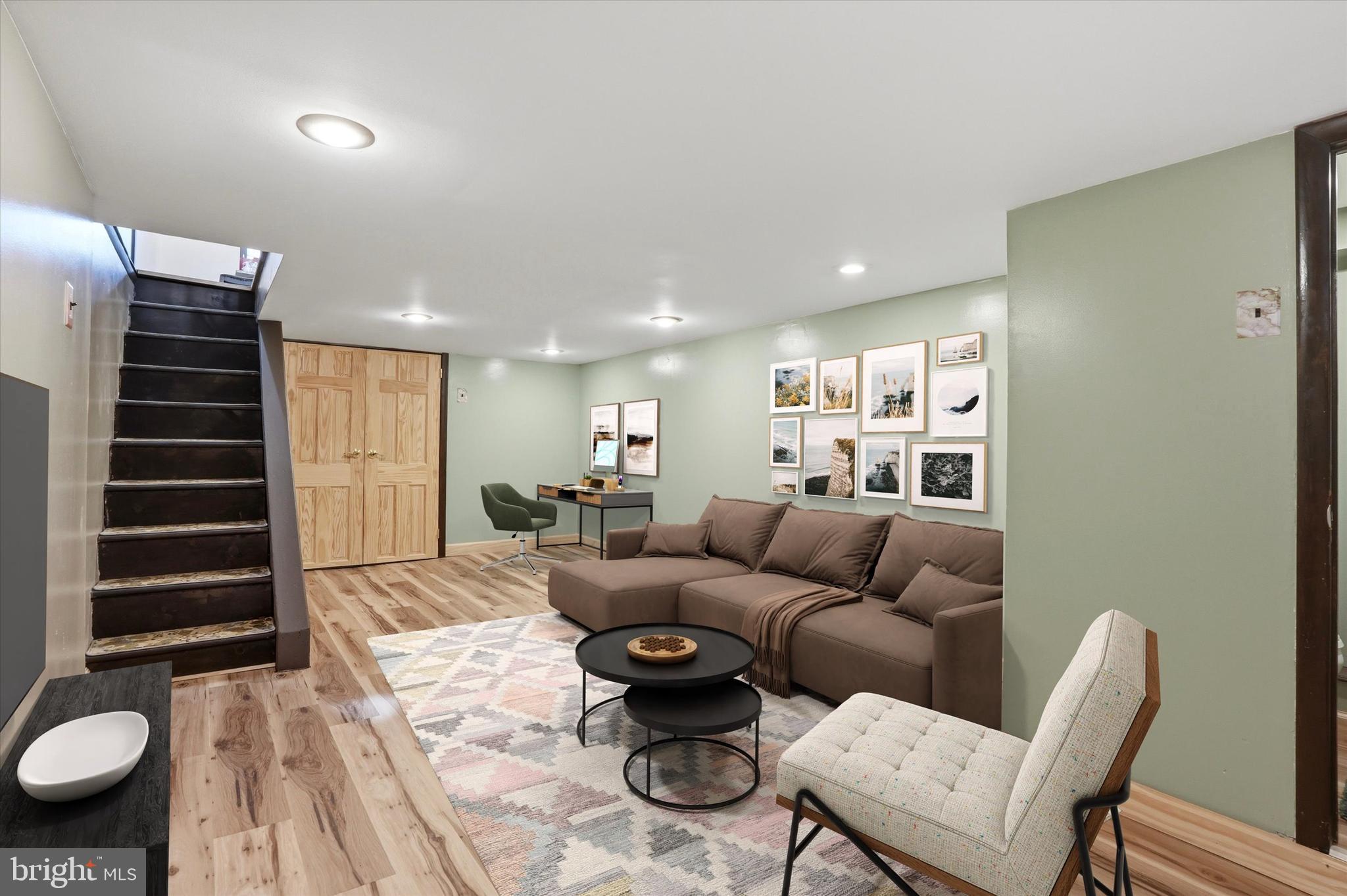 LOWER MOYAMENSING - Residential