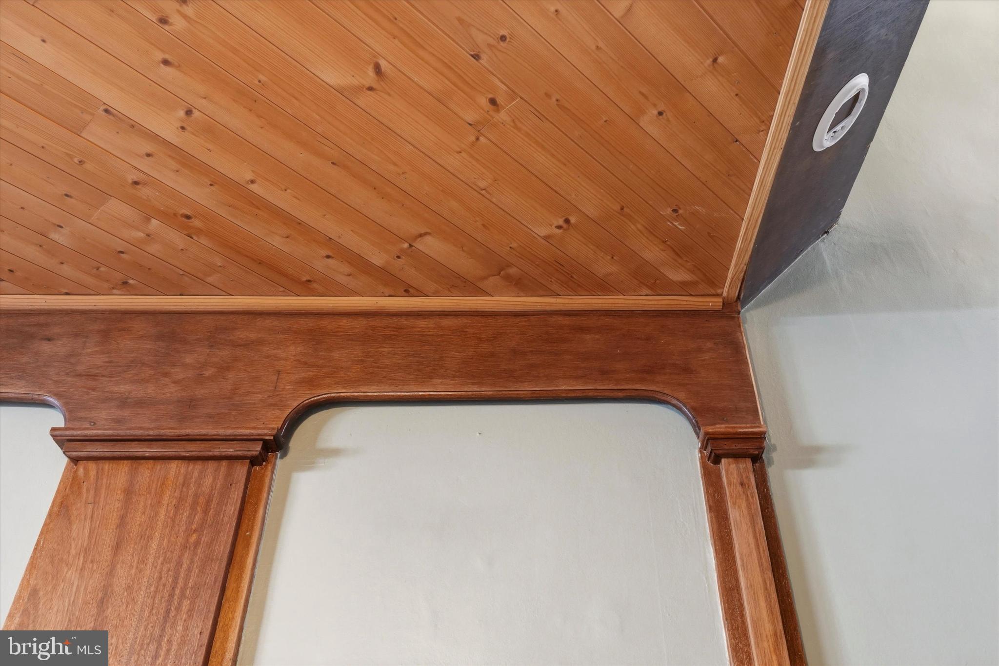 LOWER MOYAMENSING - Residential