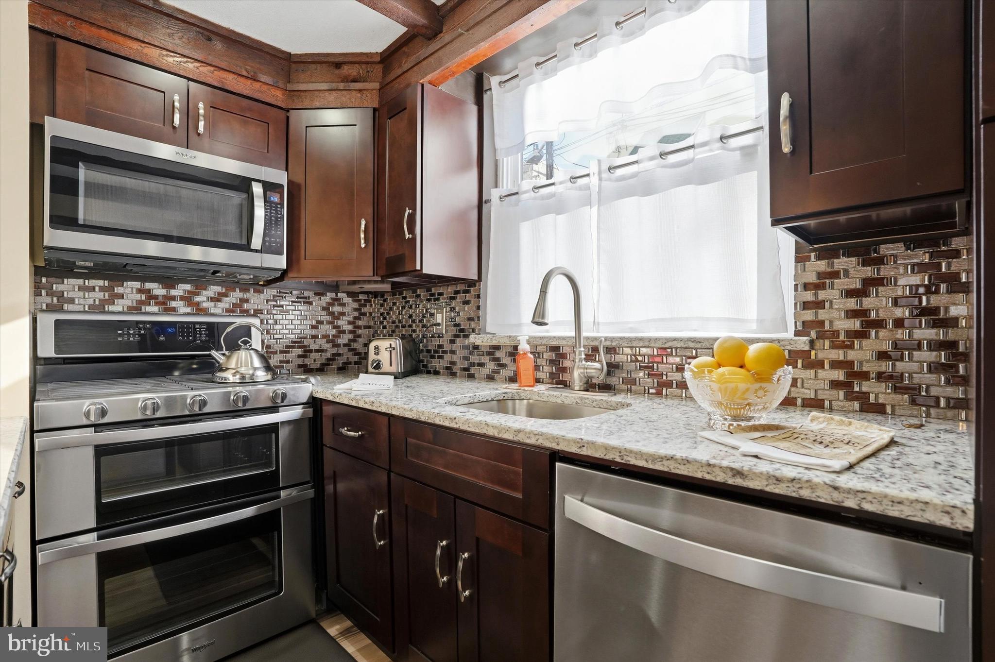 LOWER MOYAMENSING - Residential