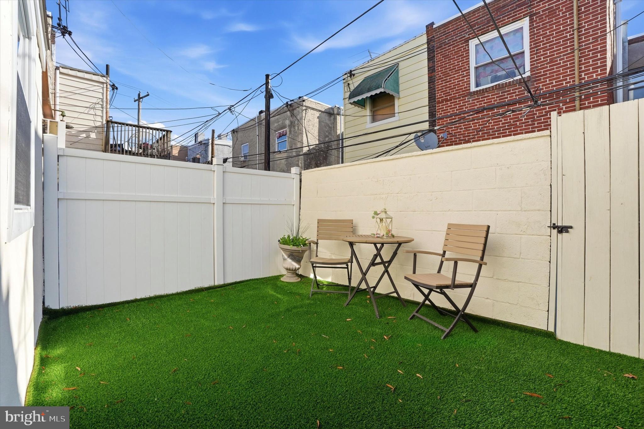 LOWER MOYAMENSING - Residential