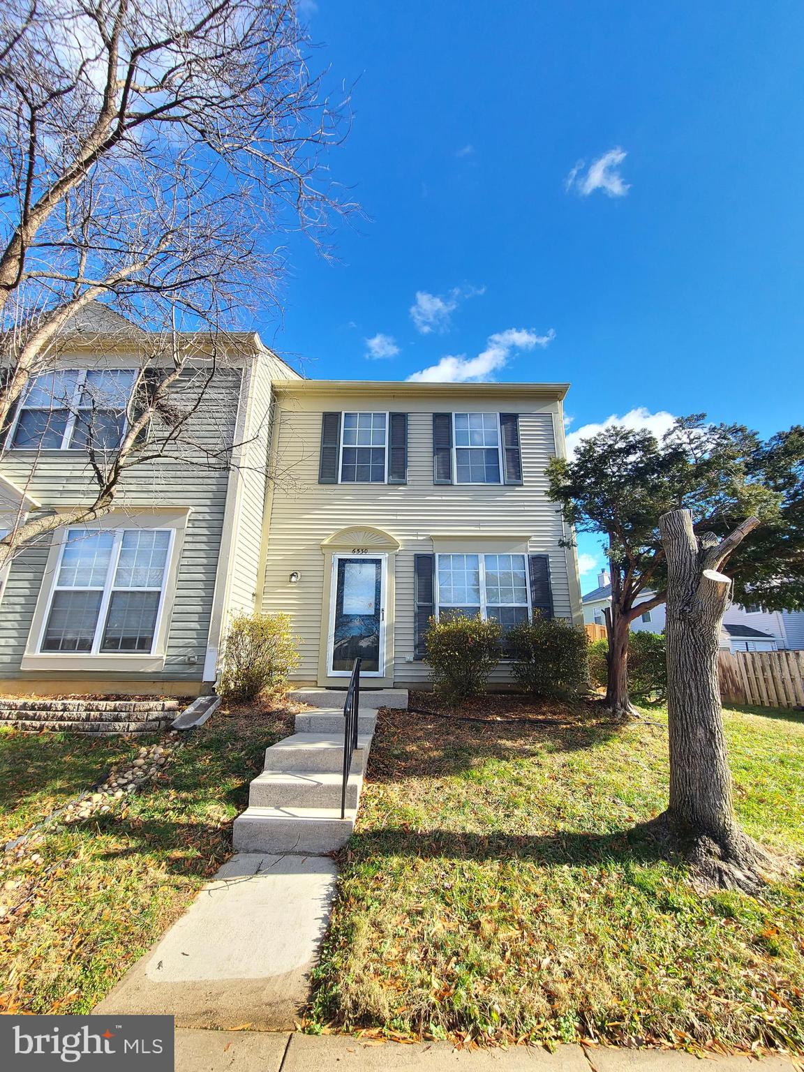 LANDSDOWNE - Residential Lease