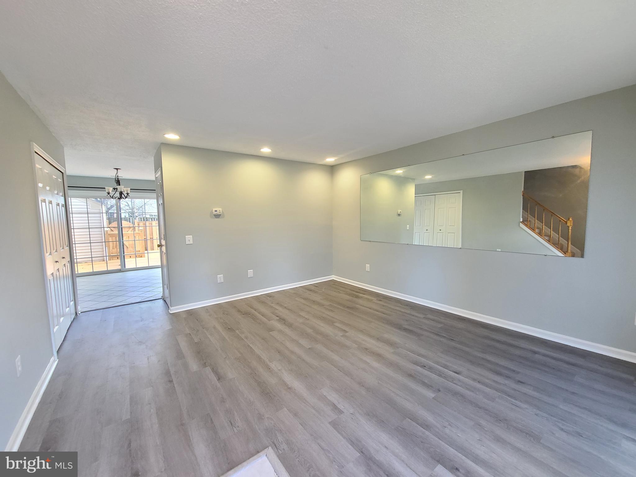 LANDSDOWNE - Residential Lease