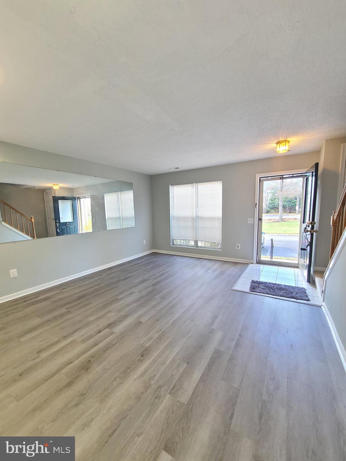 LANDSDOWNE - Residential Lease