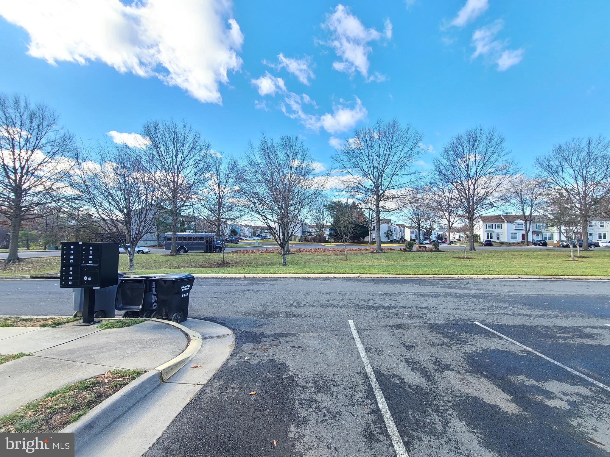 LANDSDOWNE - Residential Lease