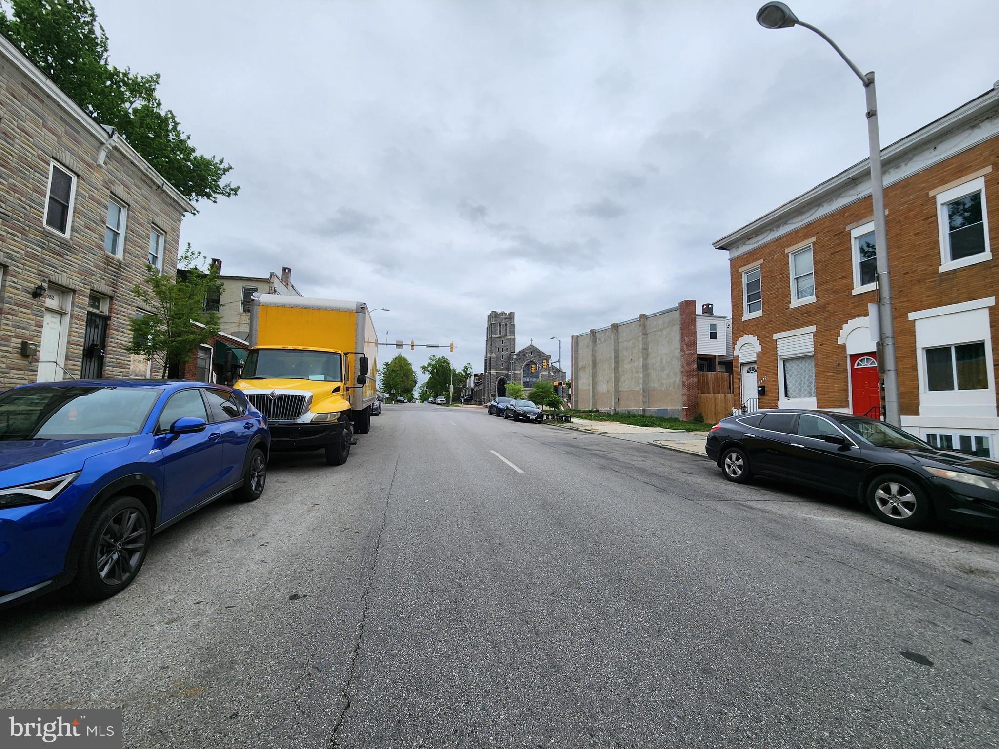 BROADWAY EAST - Residential