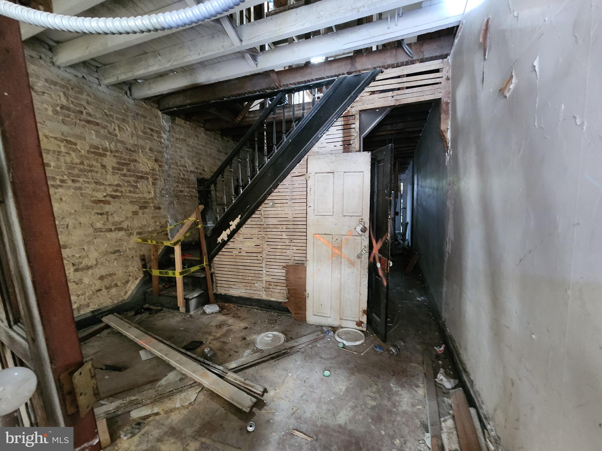 BROADWAY EAST - Residential