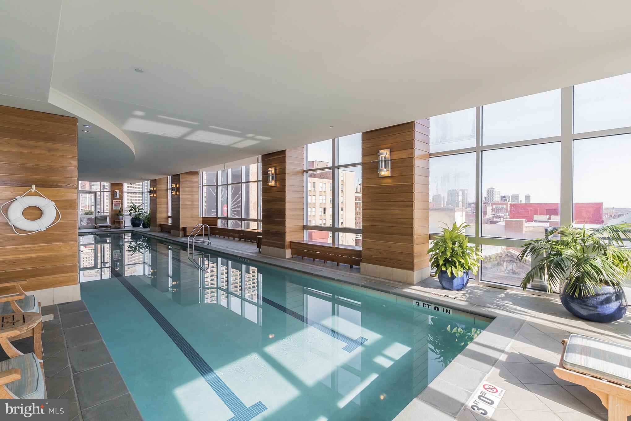 AVENUE OF THE ARTS - Residential