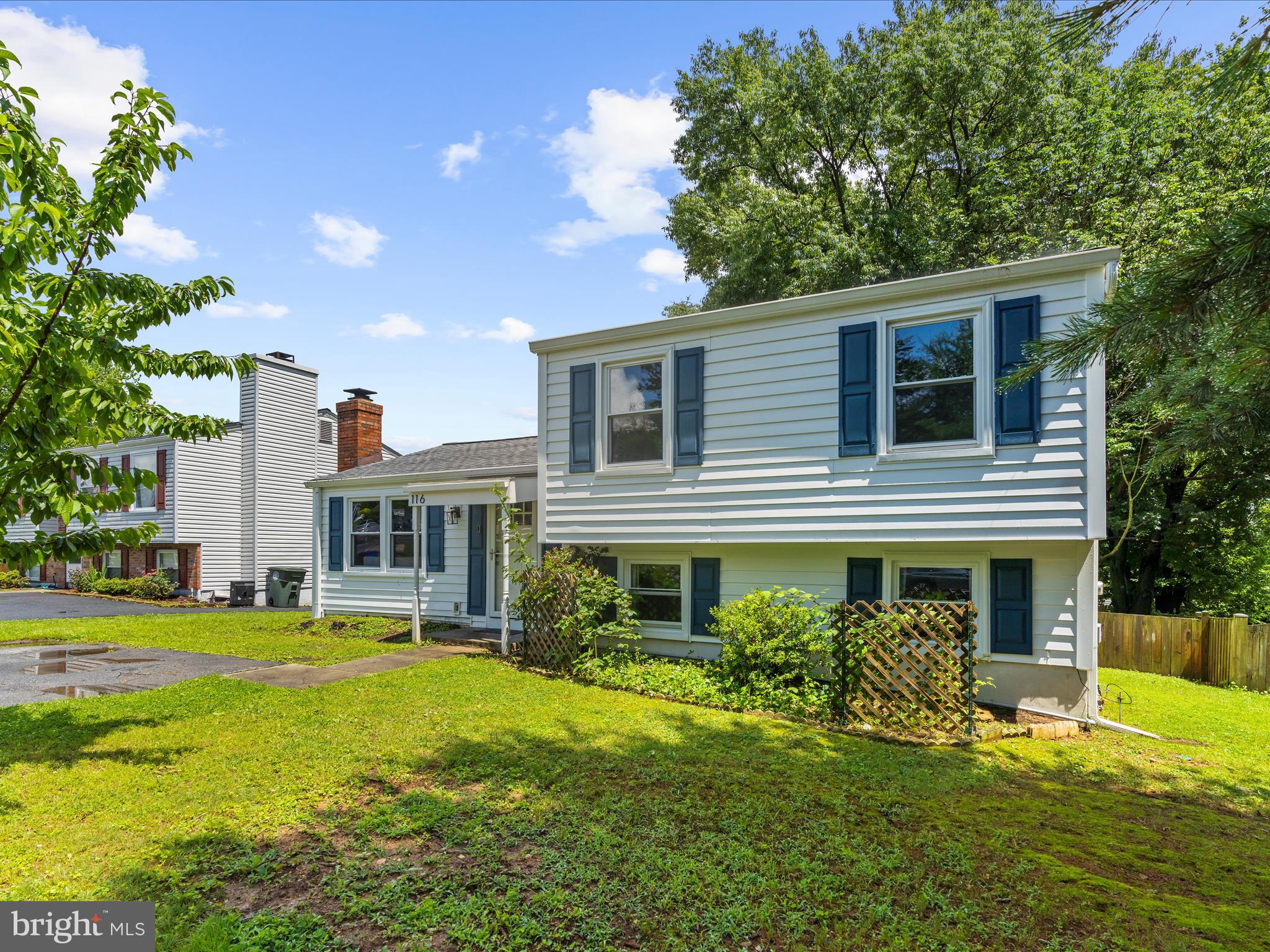 STONEGATE - Residential