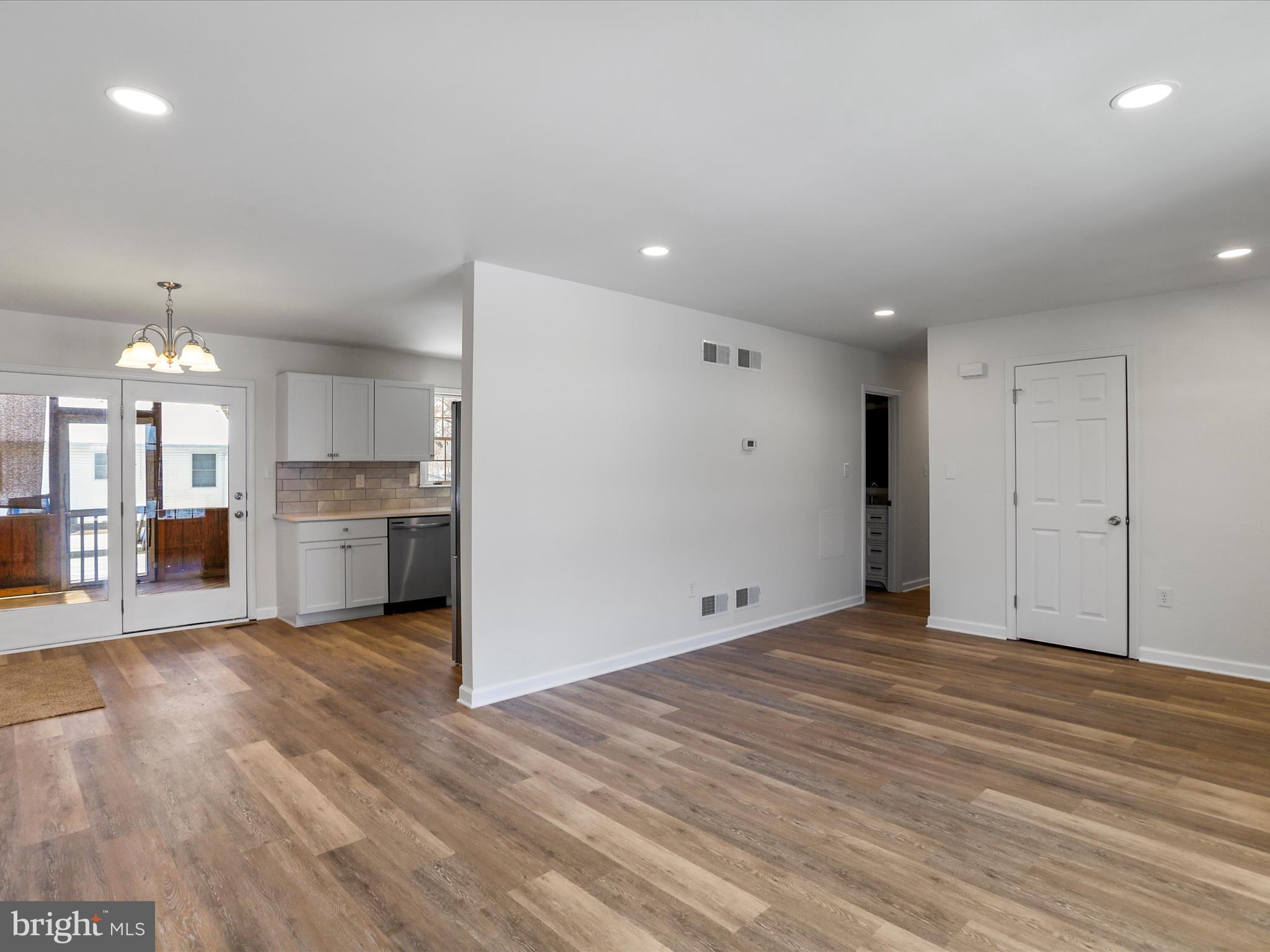 SPRING MILLS - Residential