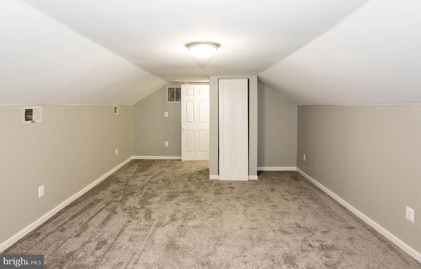 DUNDALK - Residential Lease