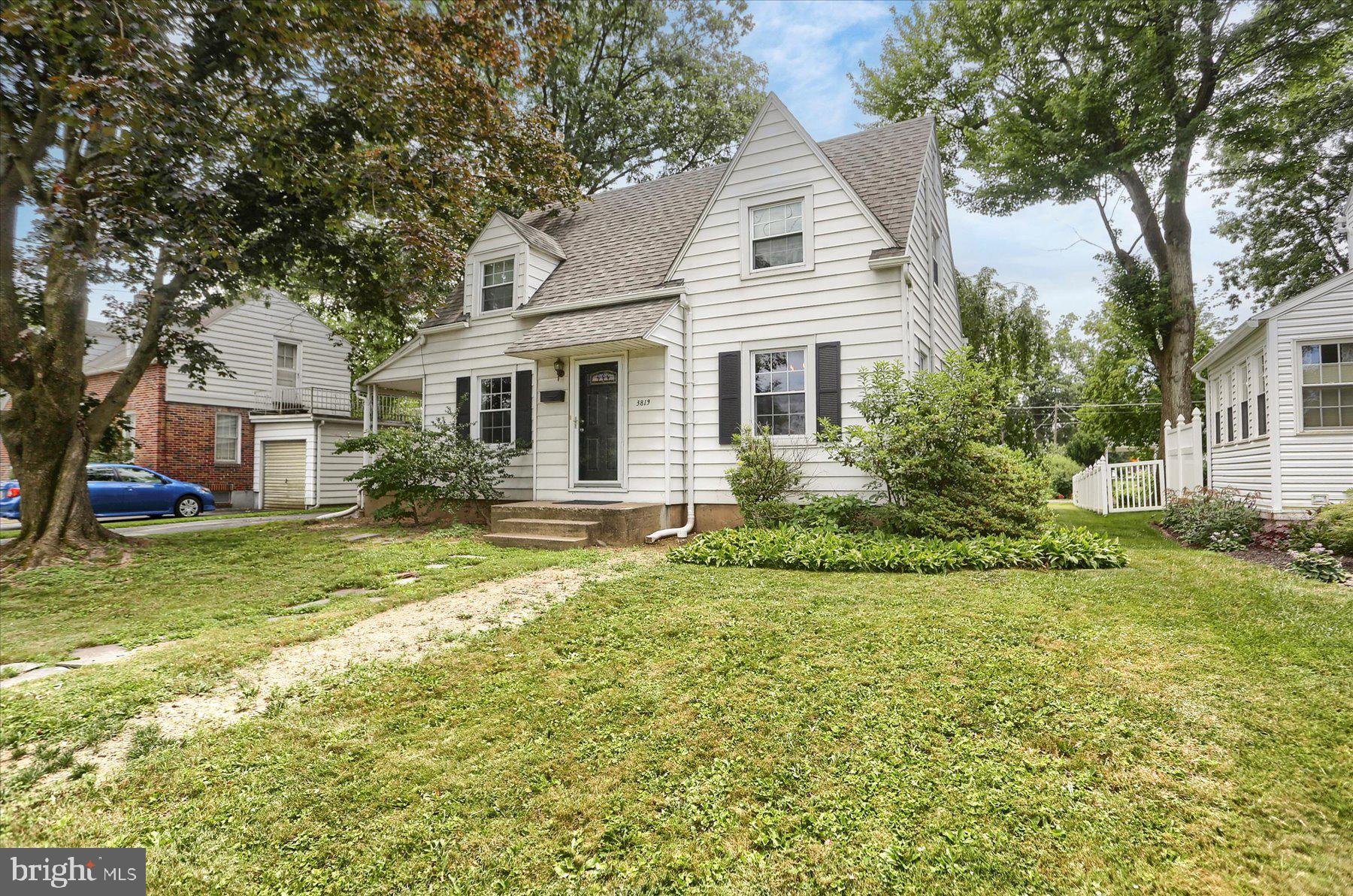 3819 LOCUST LANE