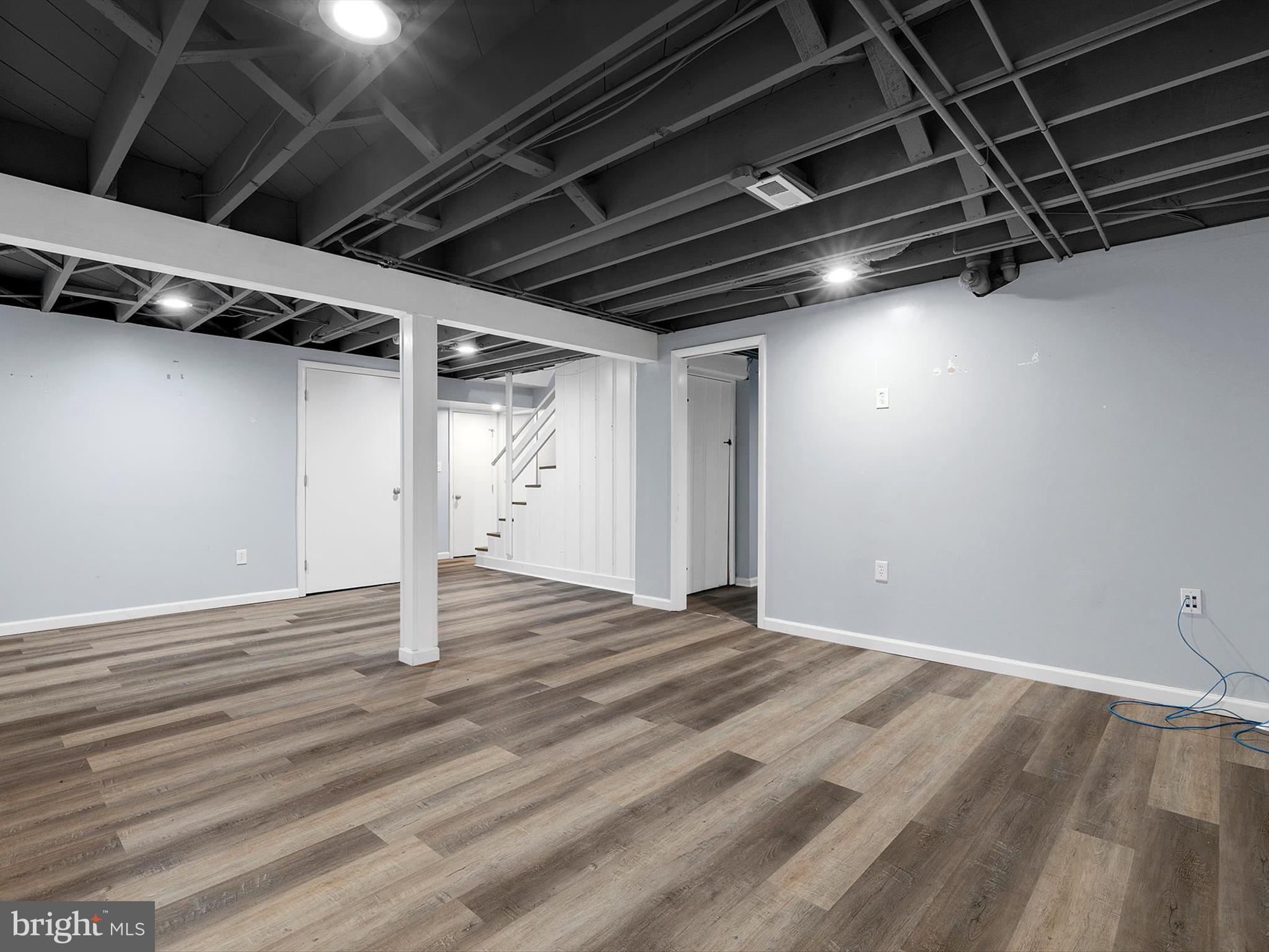 CURTIS HEIGHTS - Residential