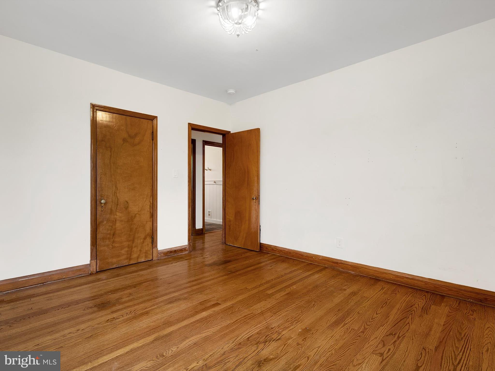 CURTIS HEIGHTS - Residential