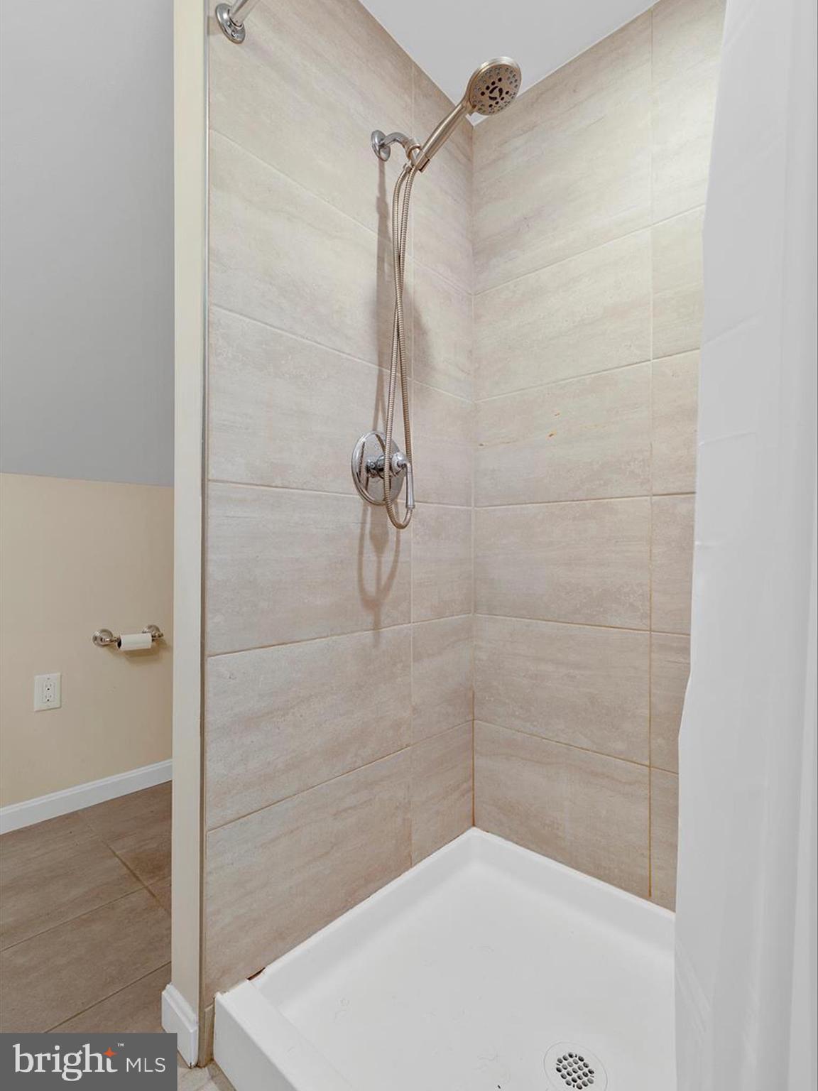 CURTIS HEIGHTS - Residential