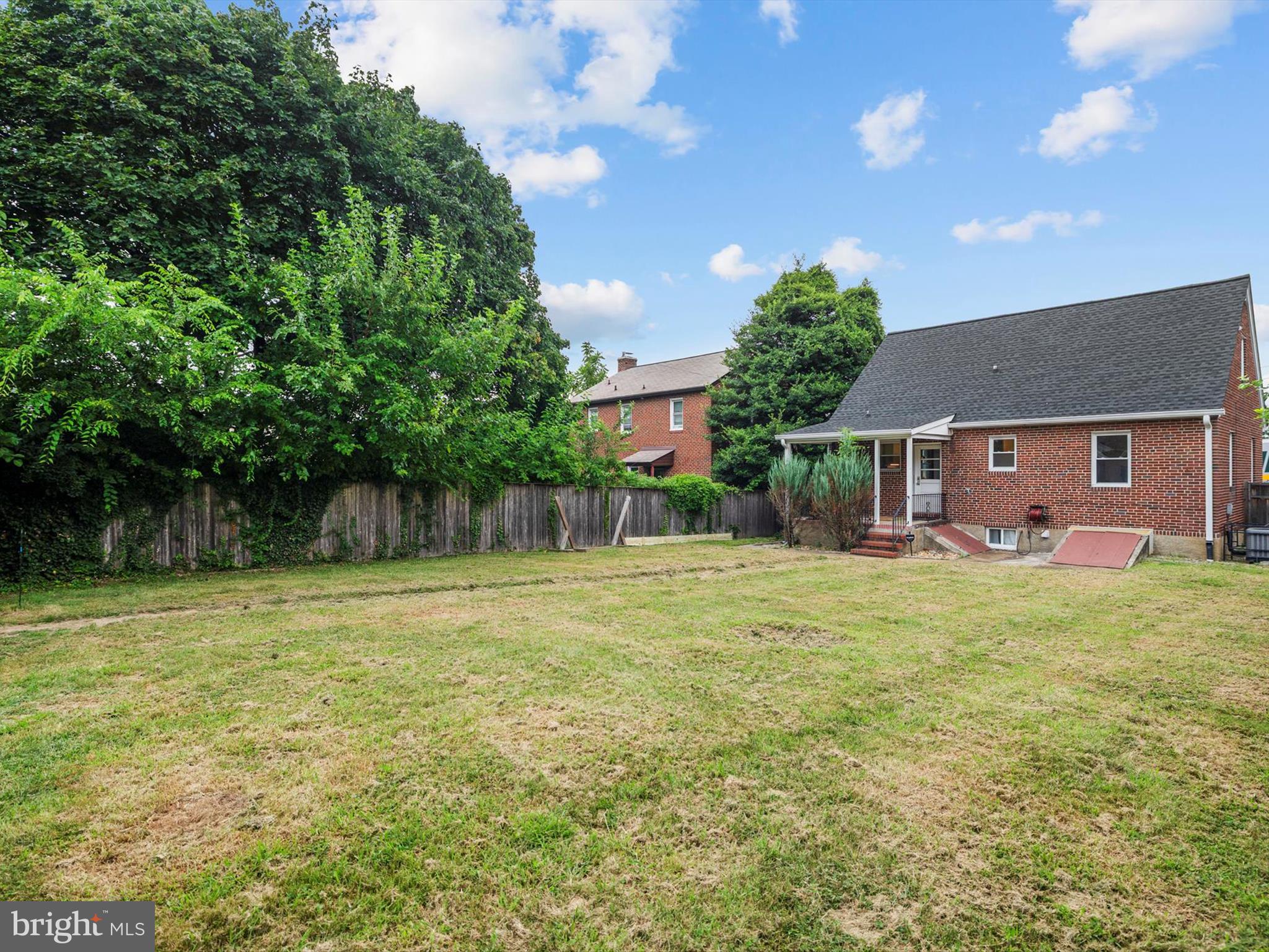 CURTIS HEIGHTS - Residential