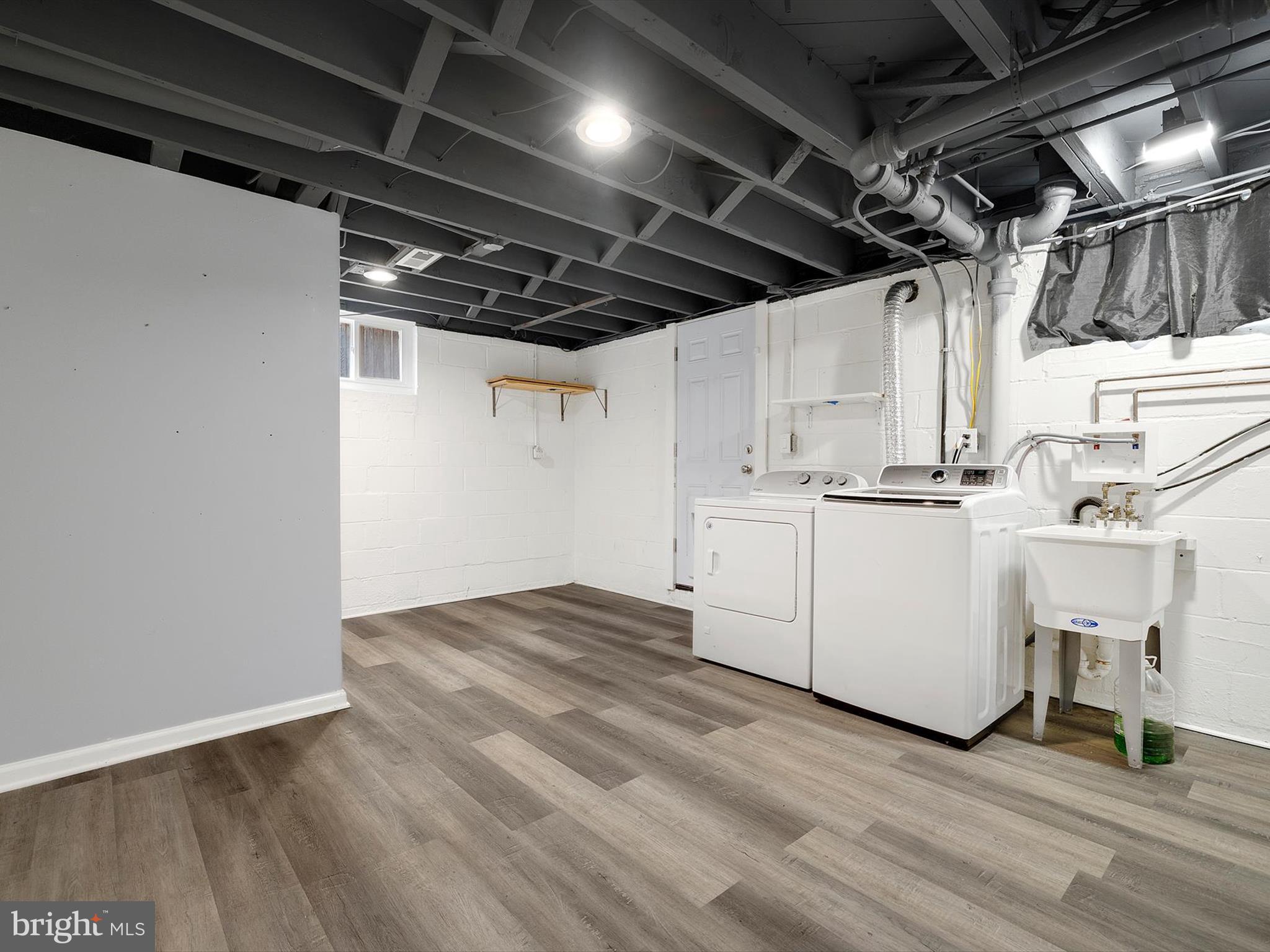 CURTIS HEIGHTS - Residential