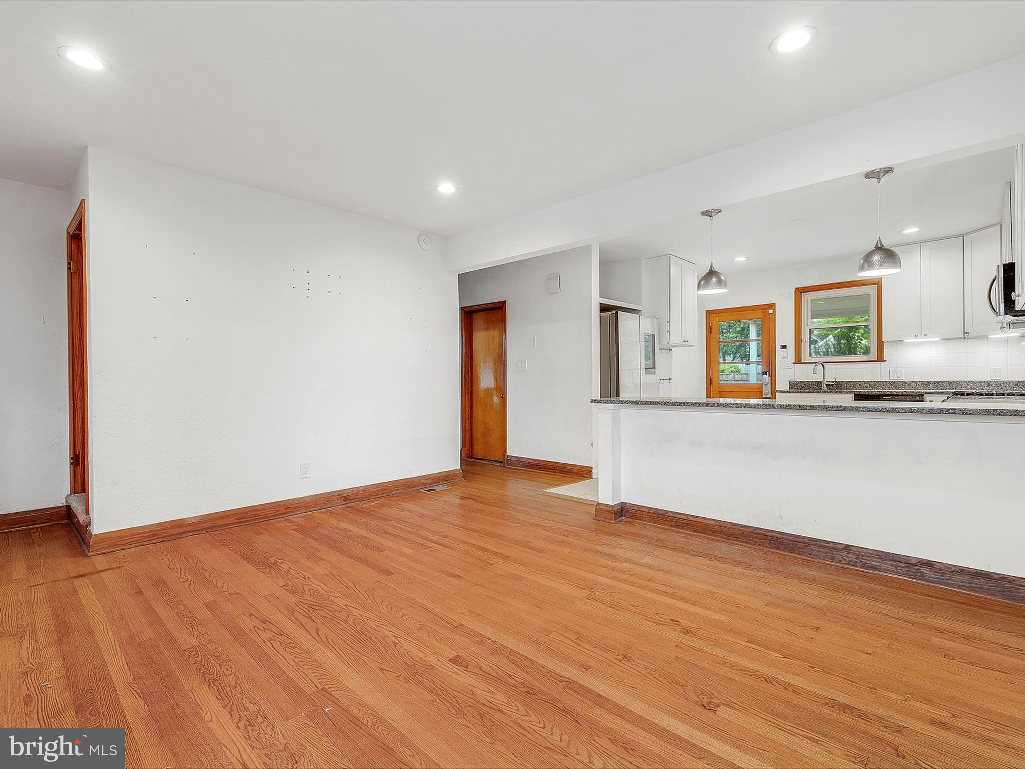 CURTIS HEIGHTS - Residential