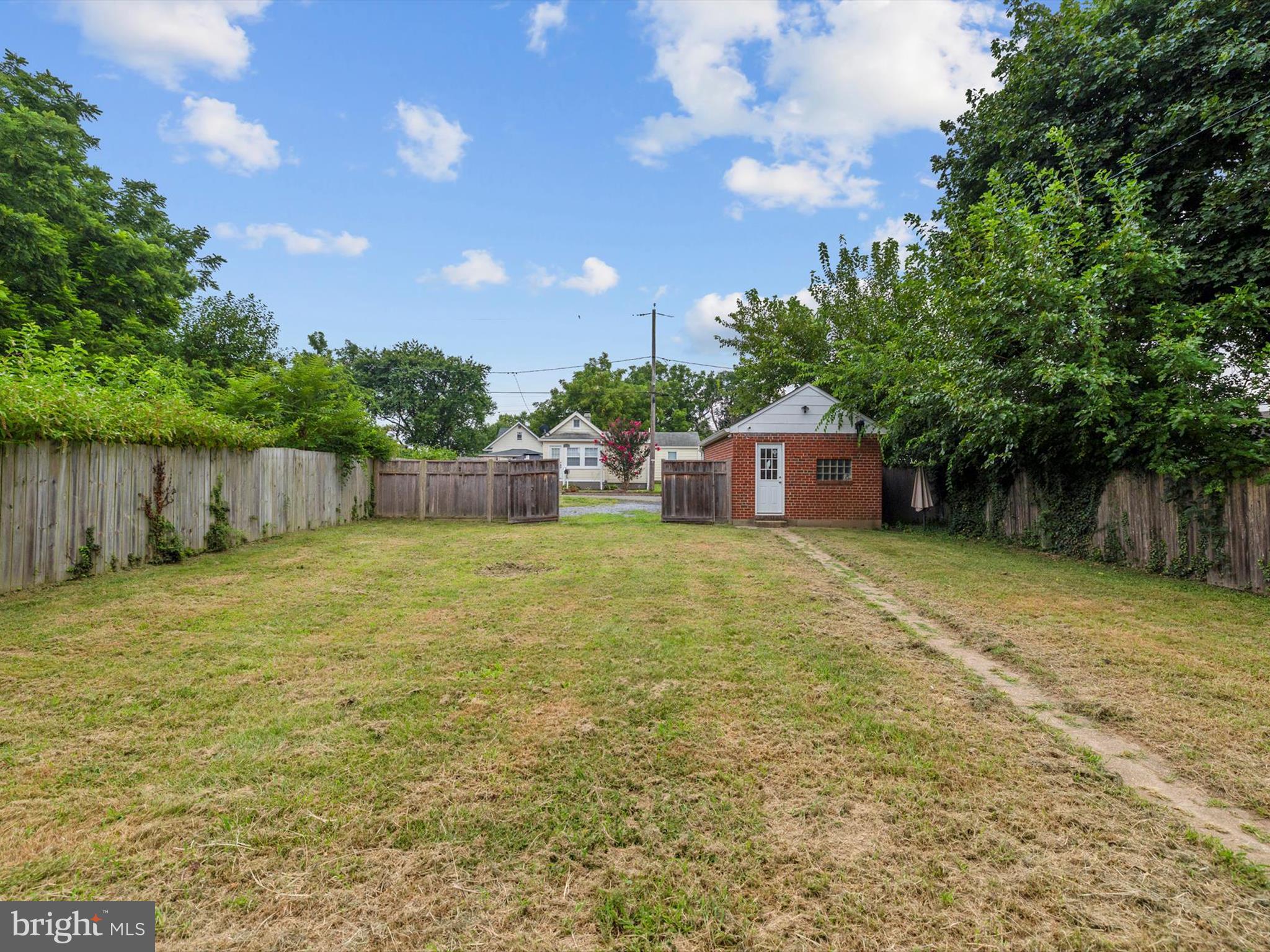 CURTIS HEIGHTS - Residential