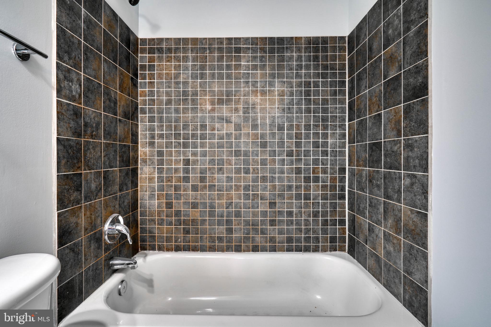 UPPER FELLS POINT - Residential