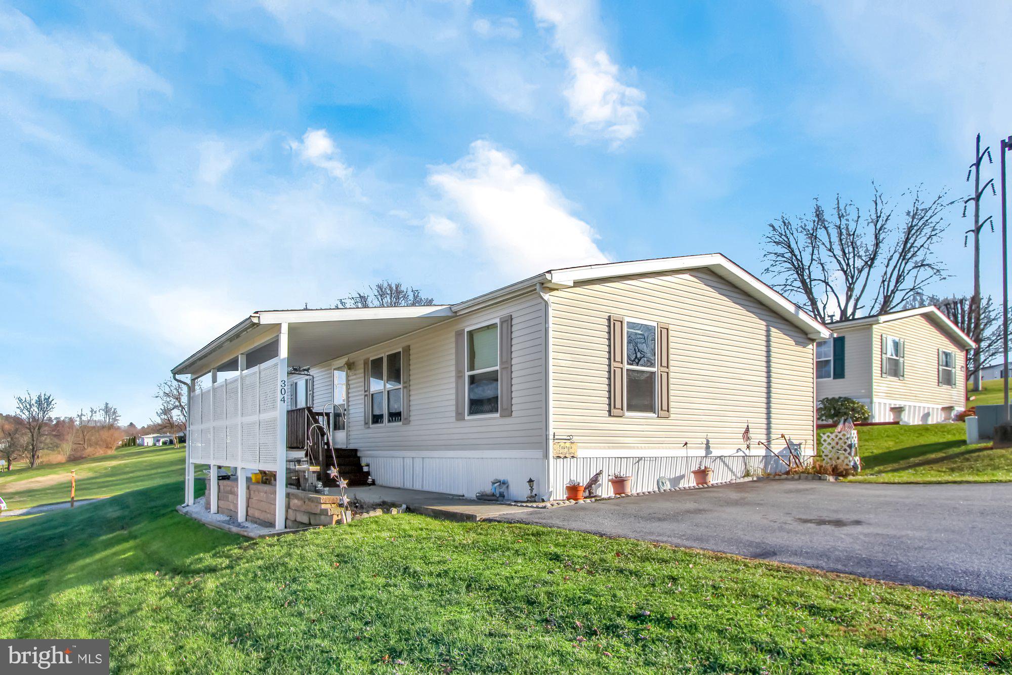 CRESTVIEW ACRES MHP - Residential