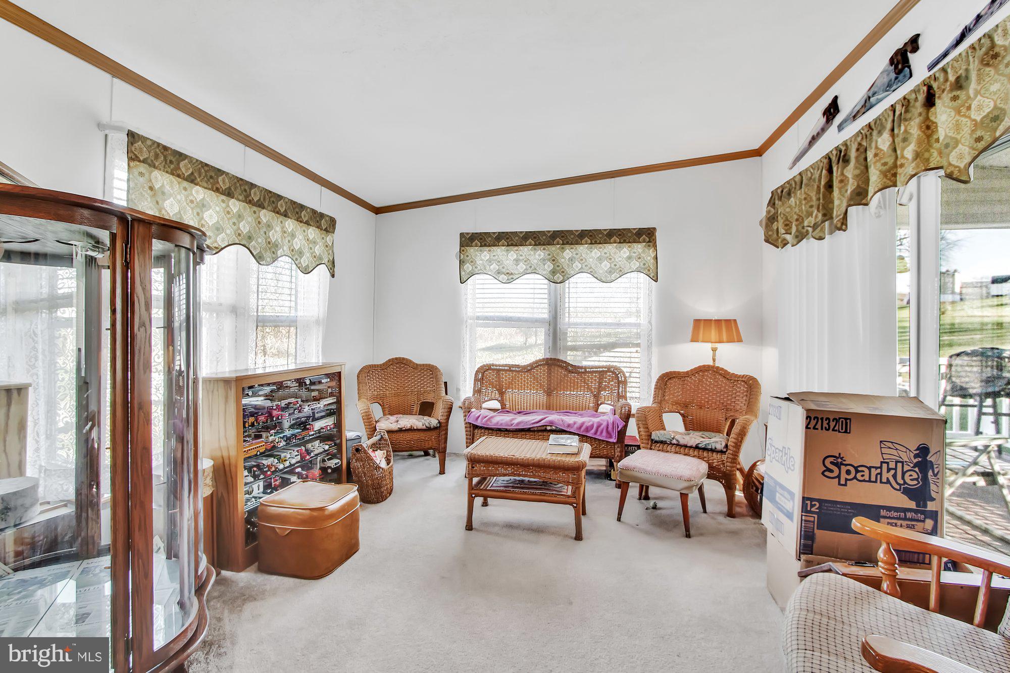 CRESTVIEW ACRES MHP - Residential