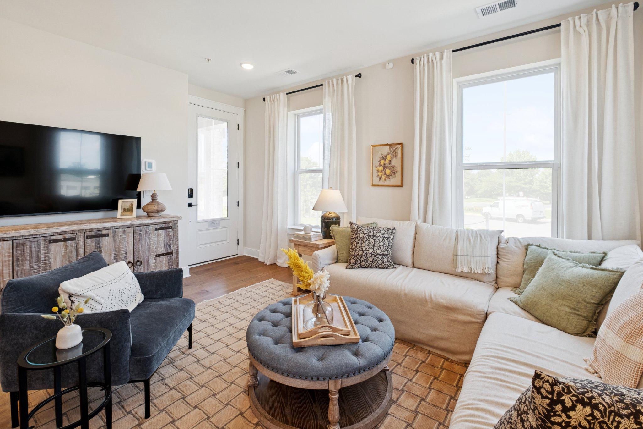 14972 DECO CIRCLE
