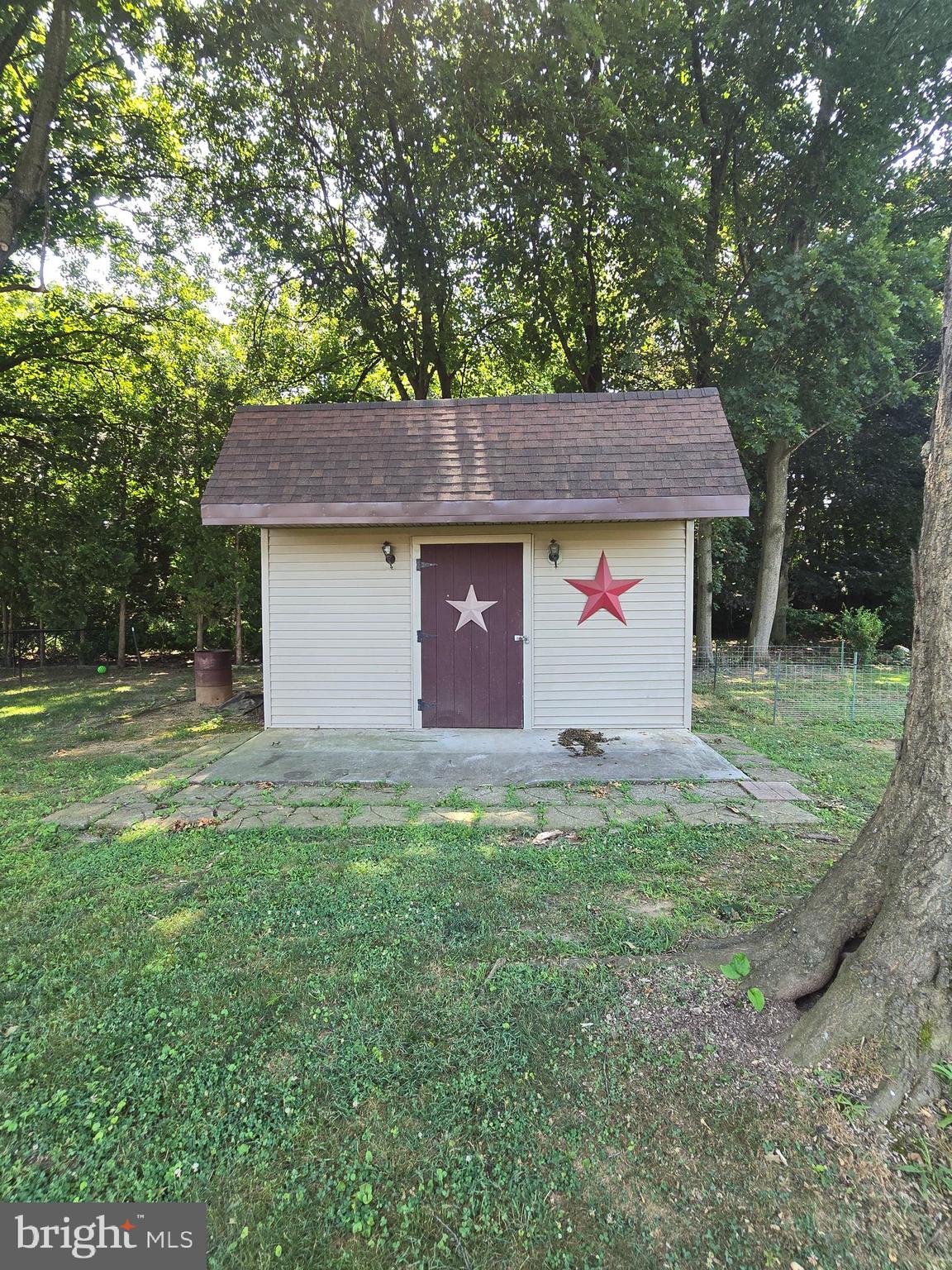 PINE ROAD HEIGHTS - Residential