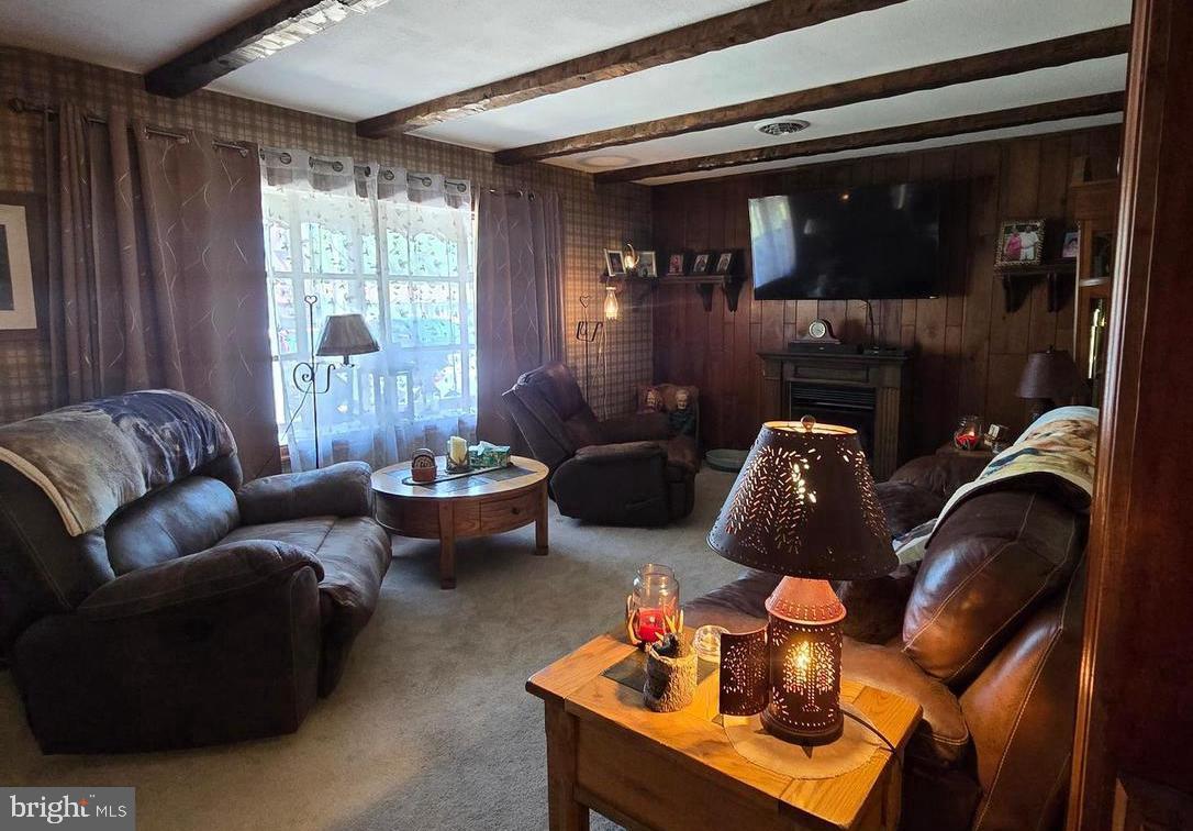 PINE ROAD HEIGHTS - Residential