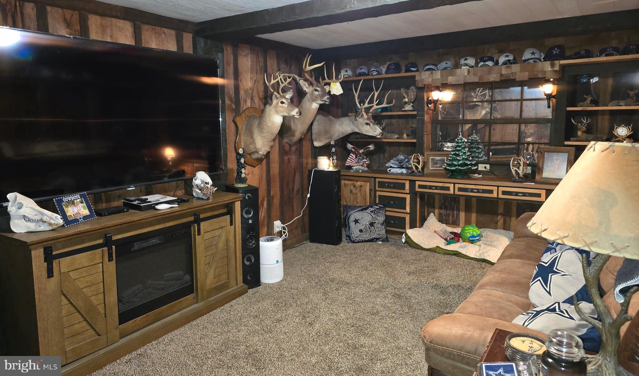 PINE ROAD HEIGHTS - Residential