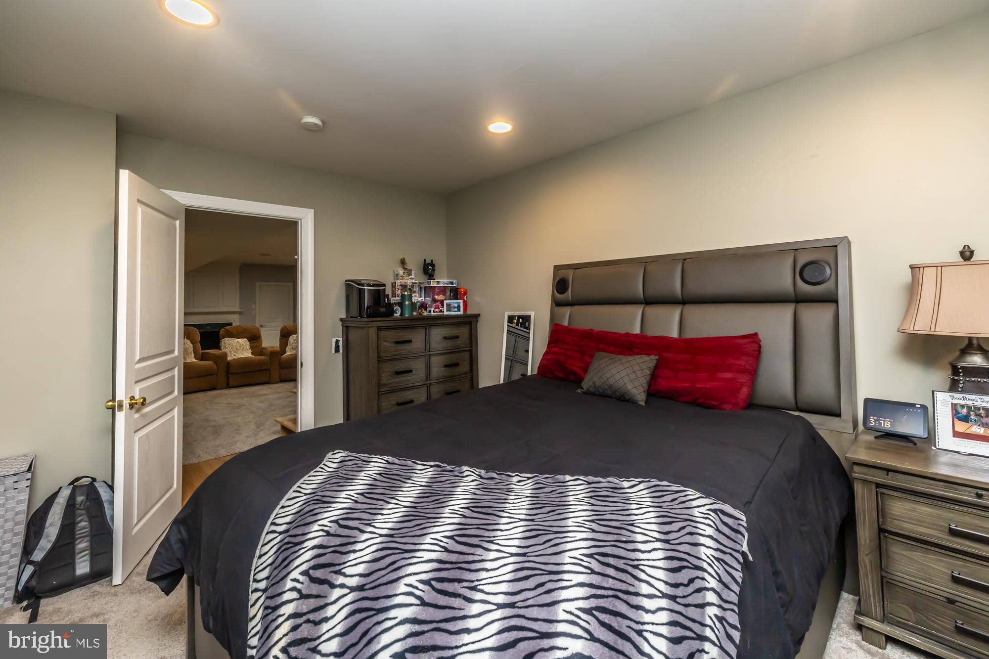 SMITHFIELD ESTATES - Residential