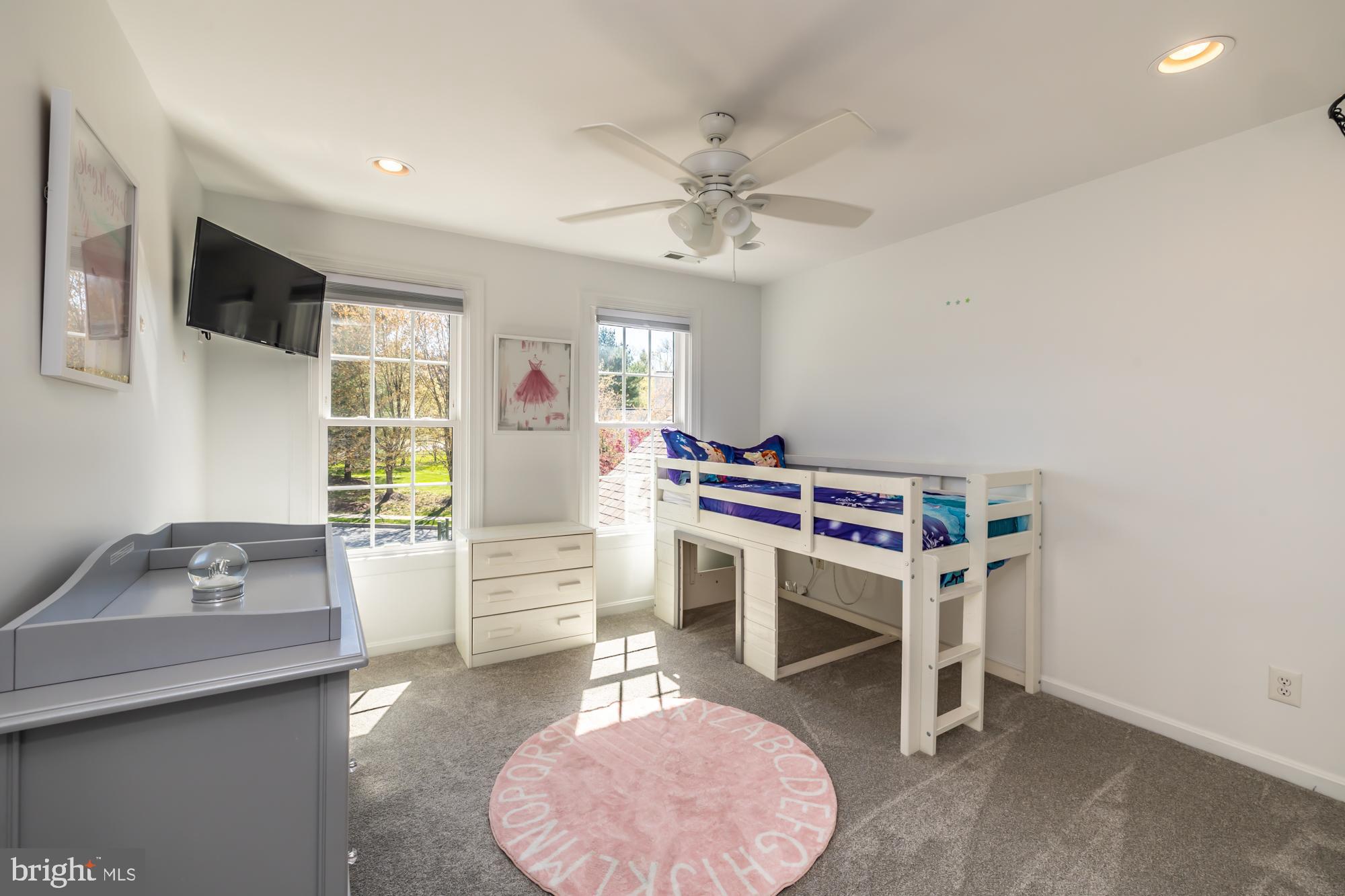 SMITHFIELD ESTATES - Residential