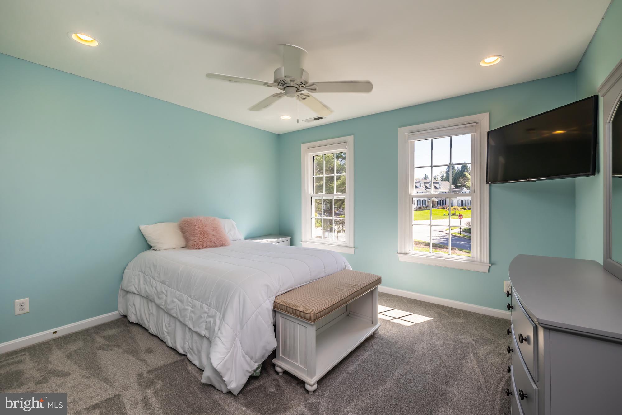 SMITHFIELD ESTATES - Residential