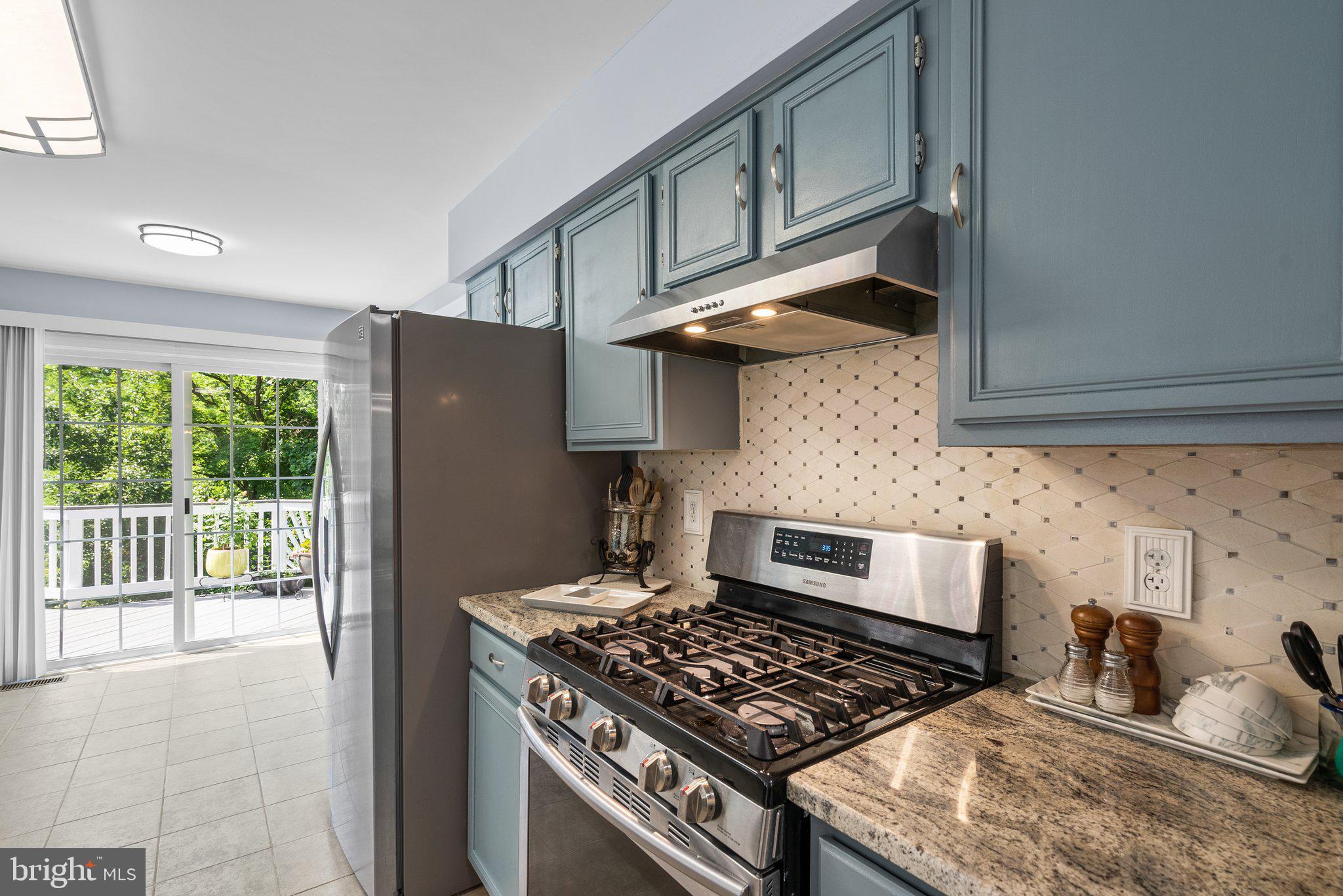 BLUNT COMMONS - Residential