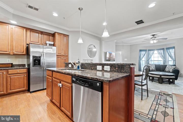 POTOMAC CLUB - Residential Lease