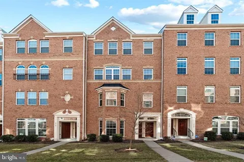 15151 Leicestershire Street Unit 53, Woodbridge, VA MLS: VAPW2094584