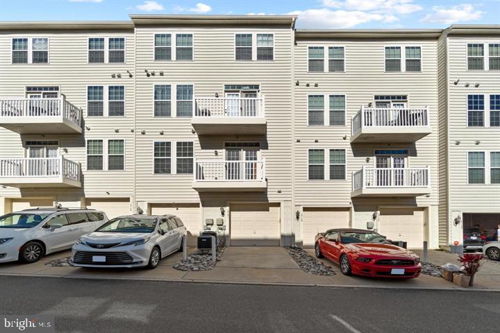 POTOMAC CLUB - Residential Lease