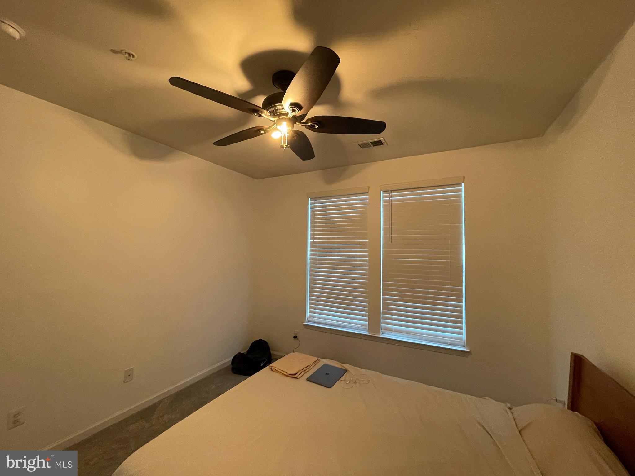 POTOMAC CLUB - Residential Lease