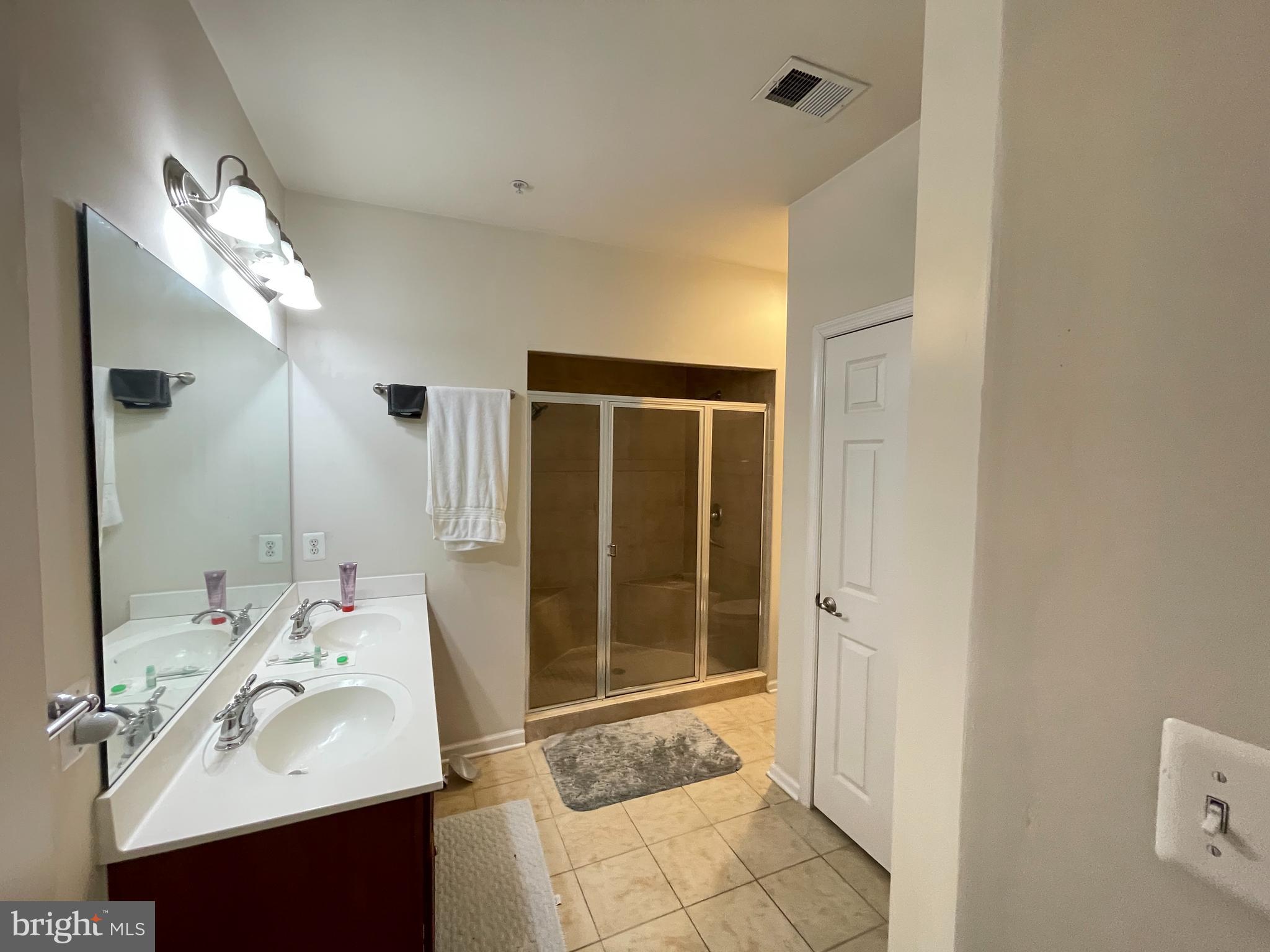 POTOMAC CLUB - Residential Lease