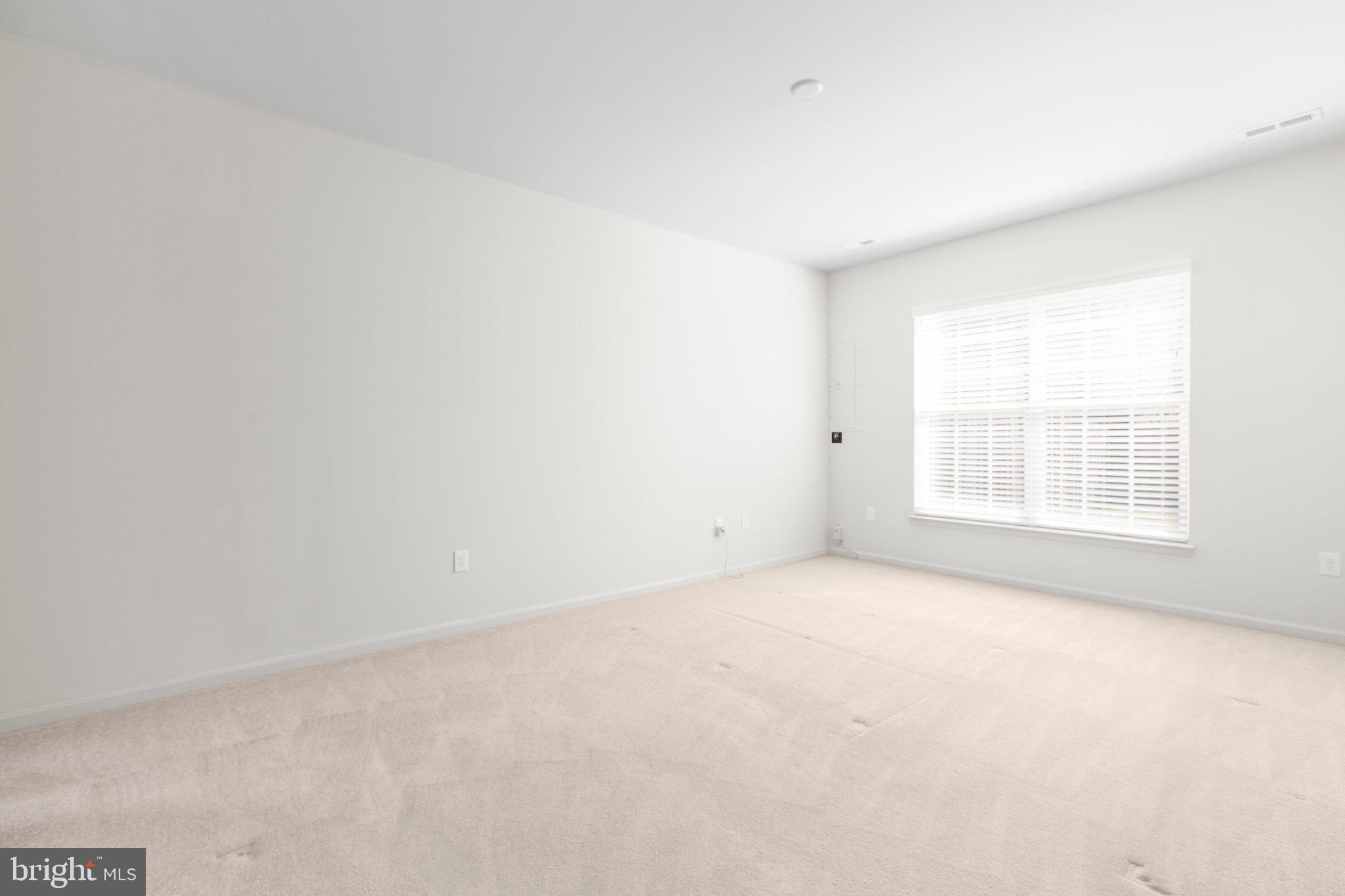 TURNBERRY EAST - Residential