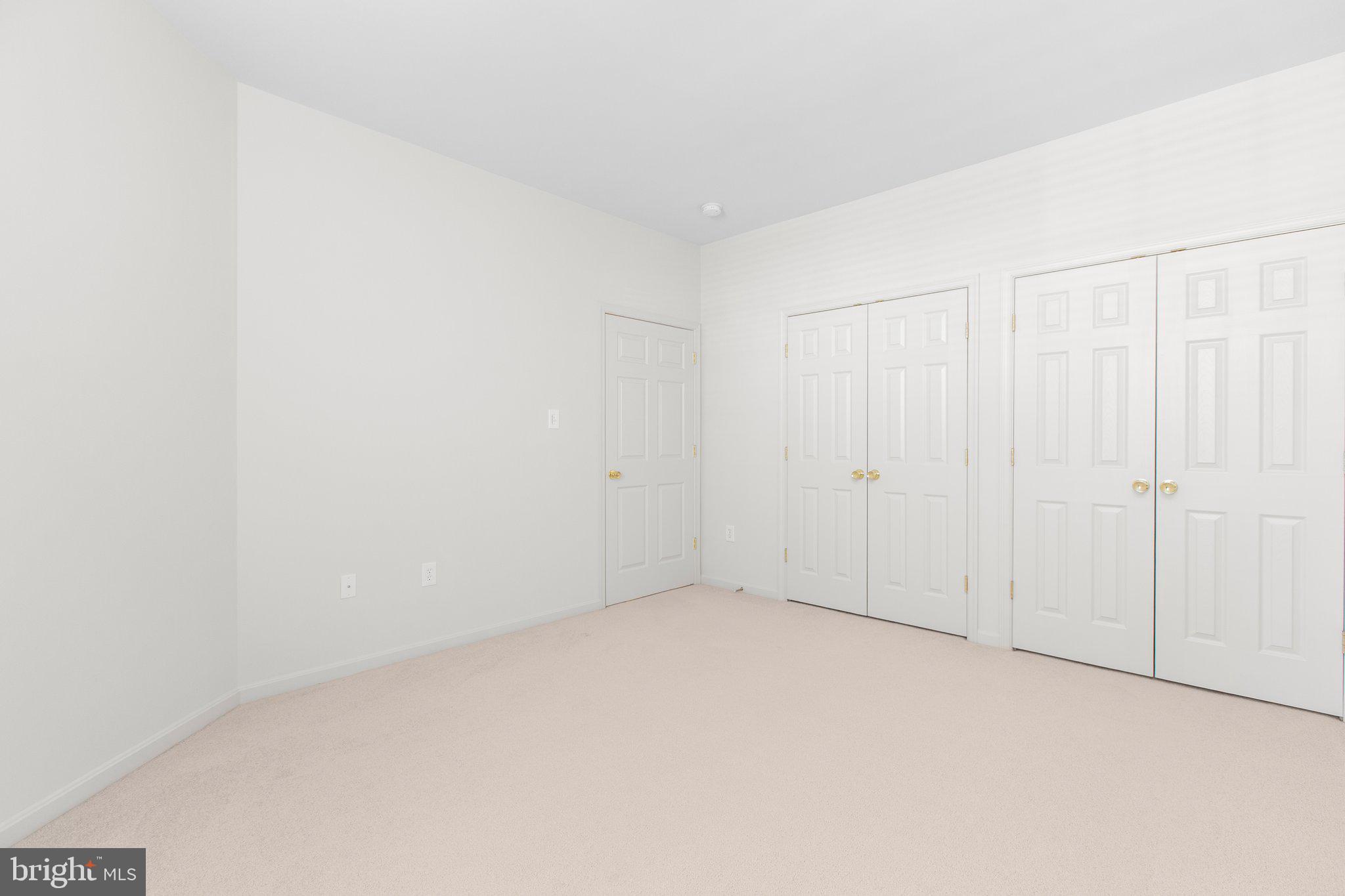 TURNBERRY EAST - Residential